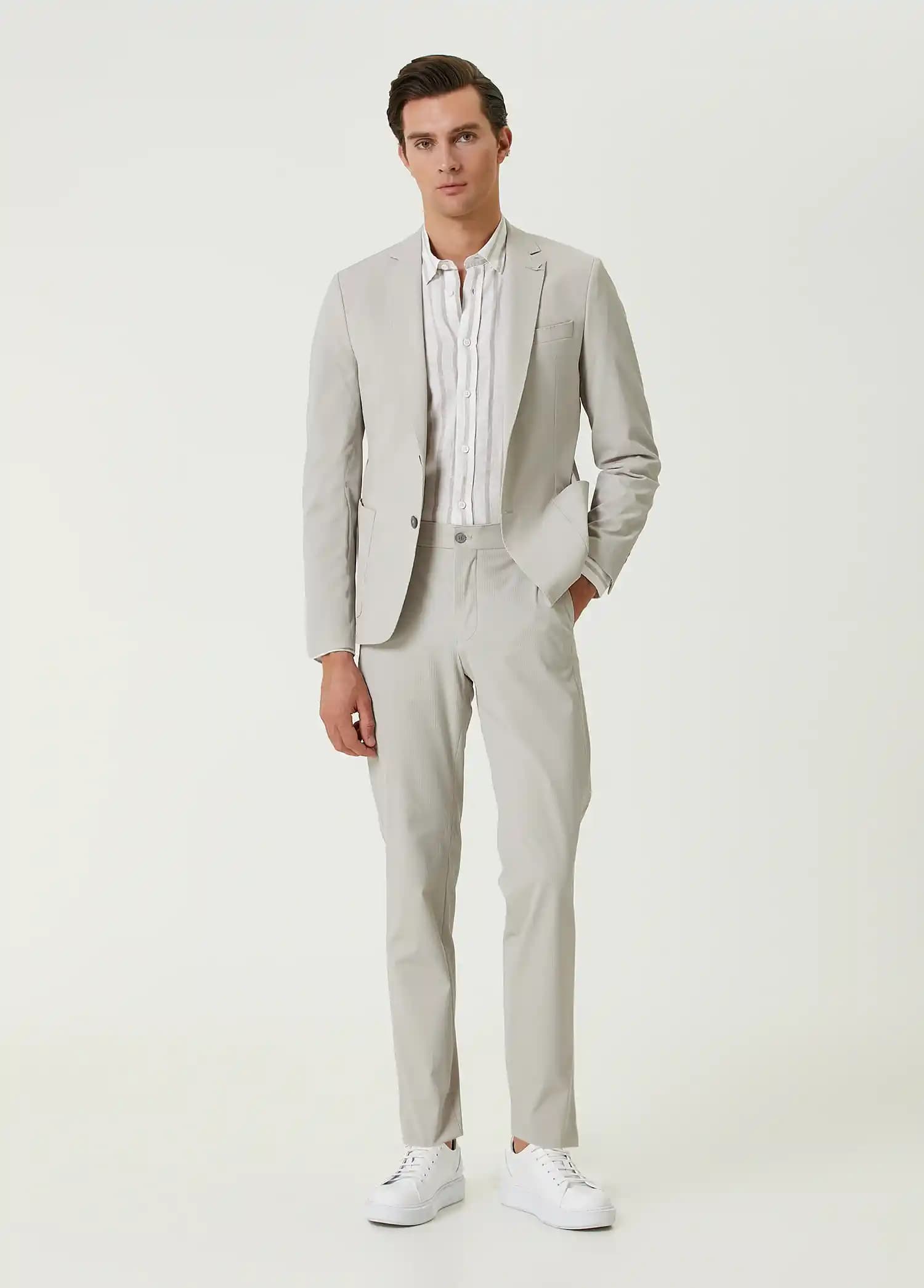 Beymen Takım Elbiseleri: Kalite ve Şıklığın Modern ve Klasik Tasarımlarla Buluşması