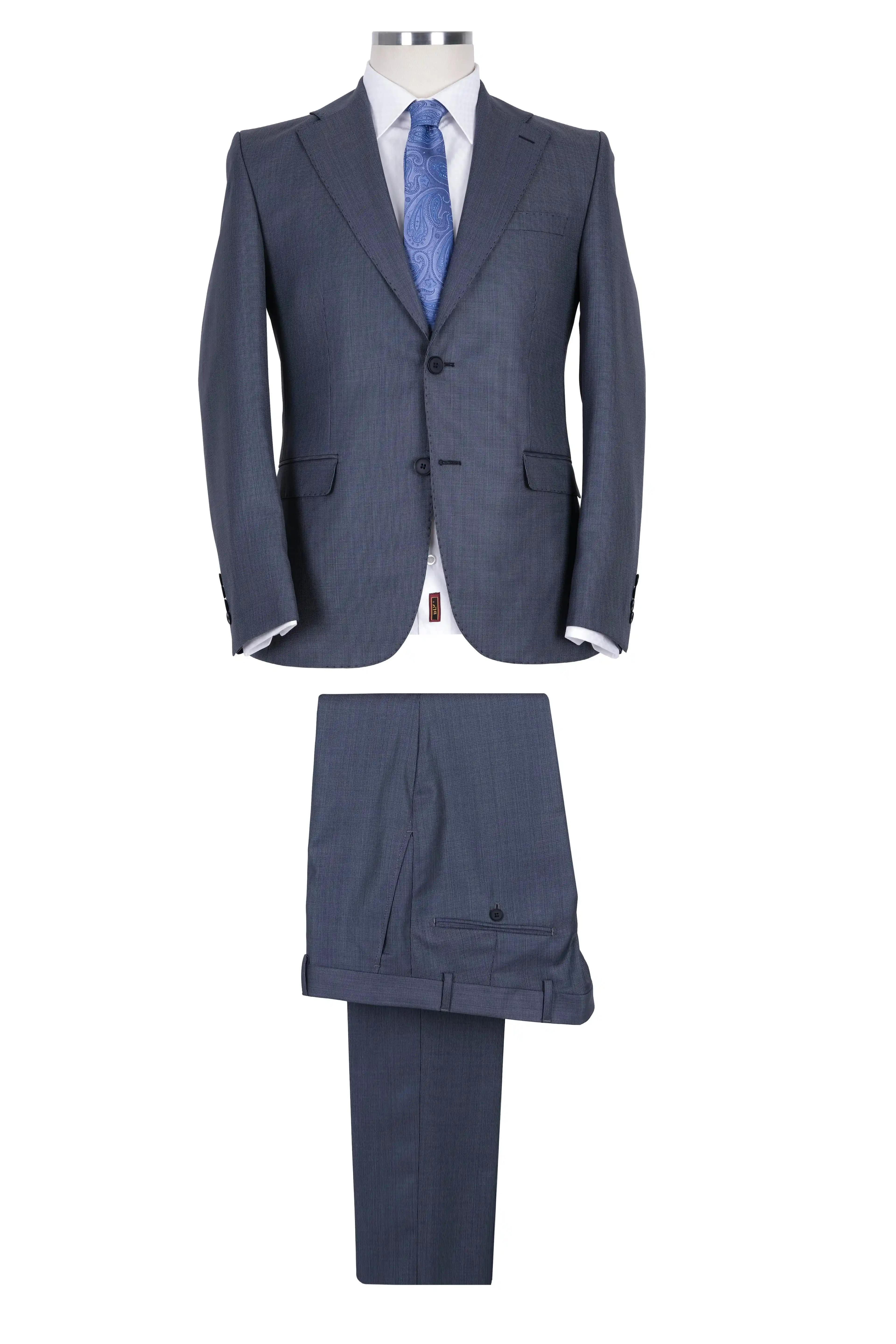 Blu Takım Elbise Nedir? Moda Trendleri ve Kombin İpuçlarıyla Şıklık Yaratma