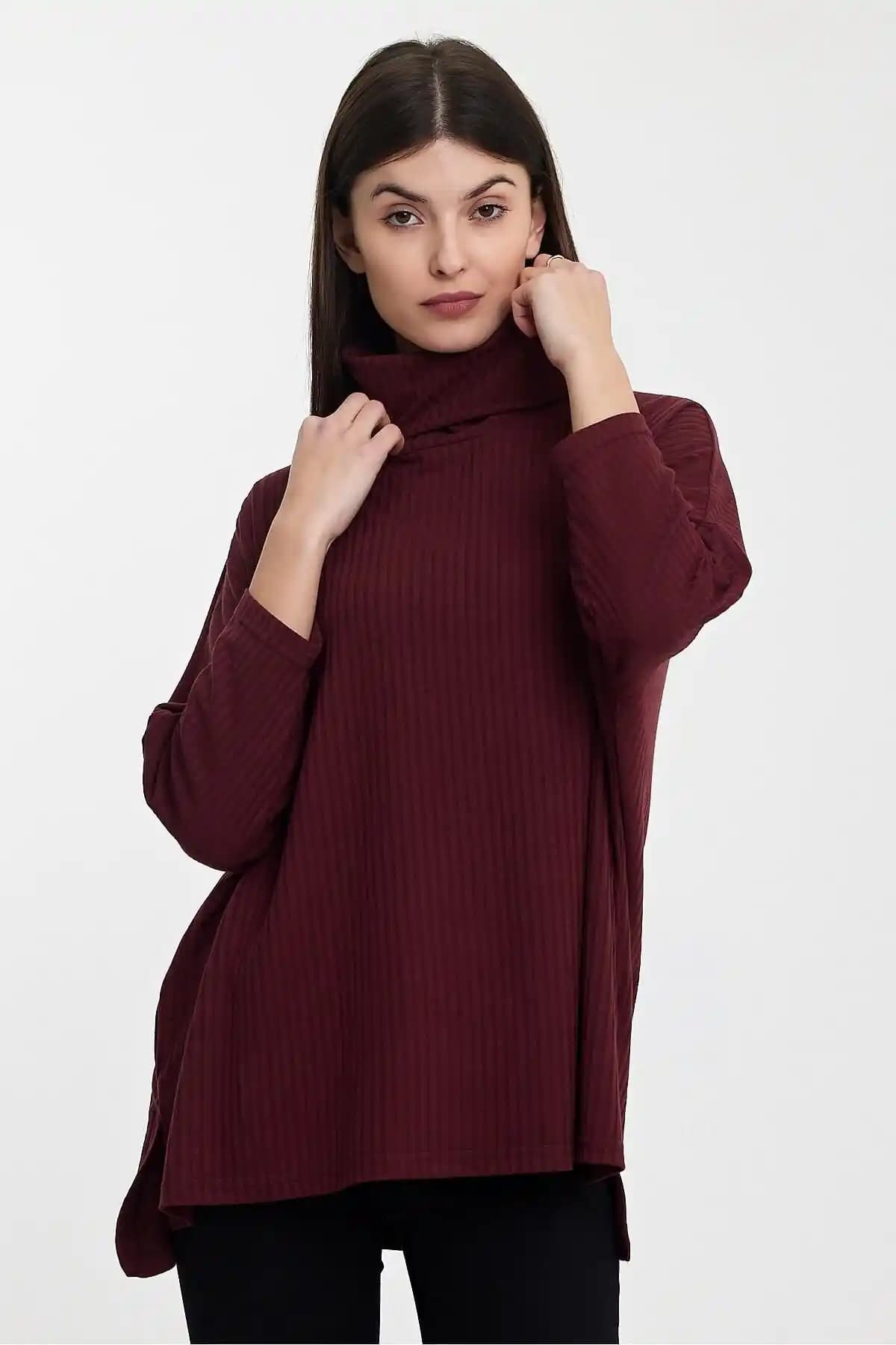 Boğazlı İnce Kazaklar: Günlük ve Resmi Kombinlerde Şıklık ve Konforun Anahtarı