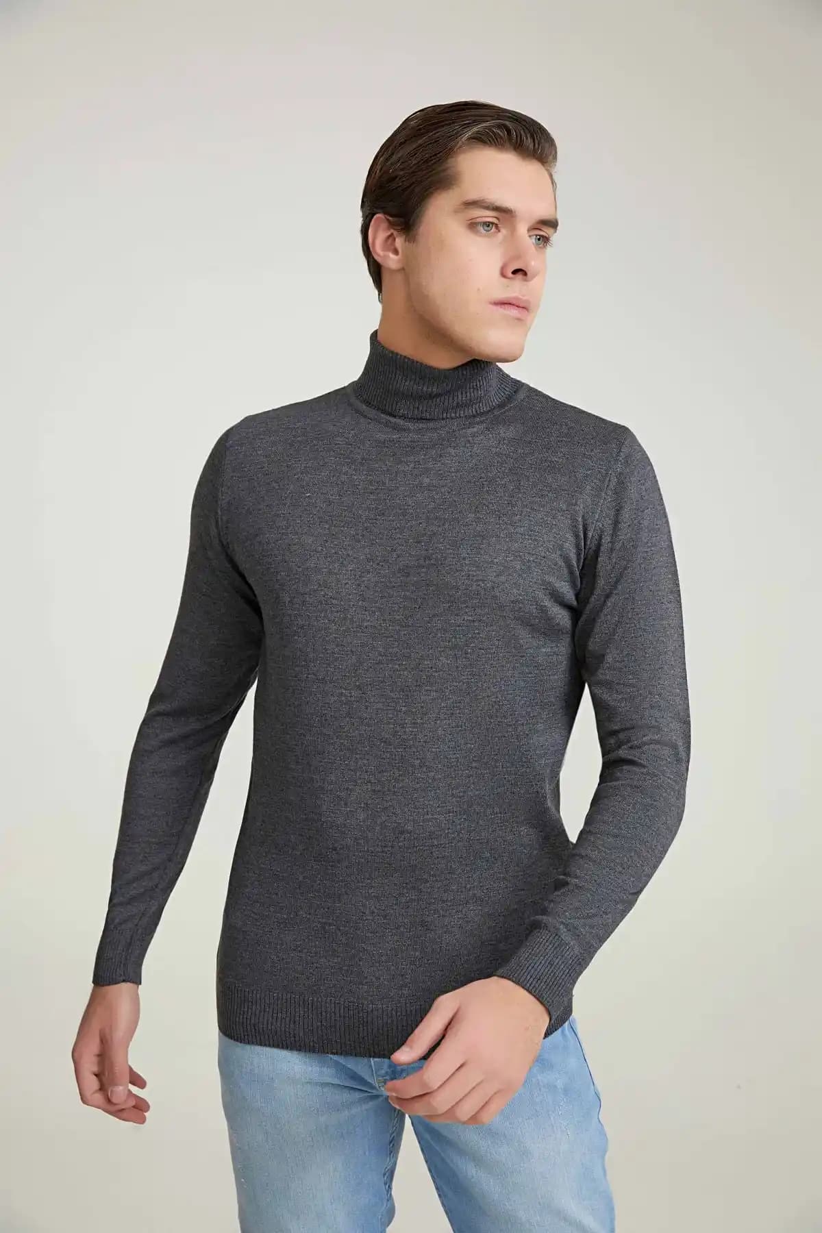 Boğazlı Kazaklar Moda Dünyasında Zamansız Şıklık ve Çok Yönlülük Sağlar