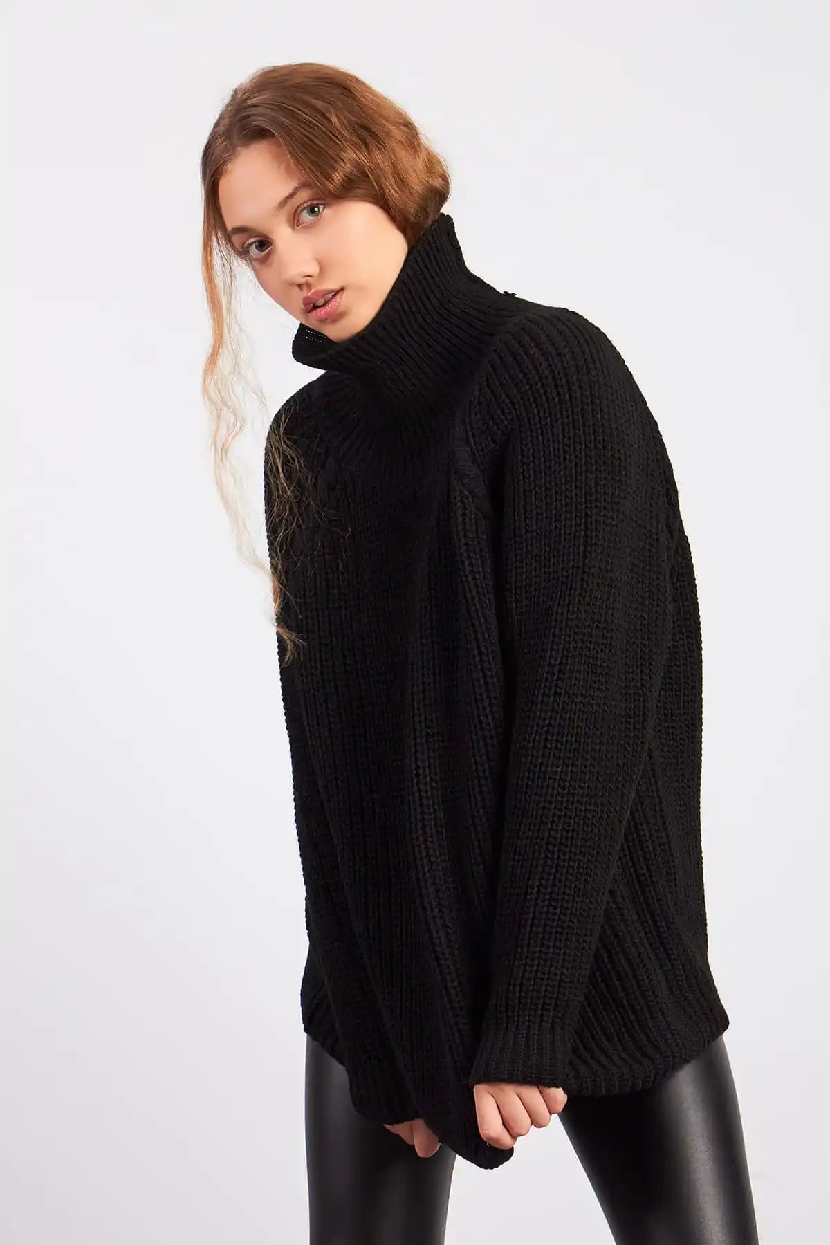 Boğazlı Modası: Şıklık ve Rahatlığın Buluştuğu Güncel Trendler ve Kombin İpuçları