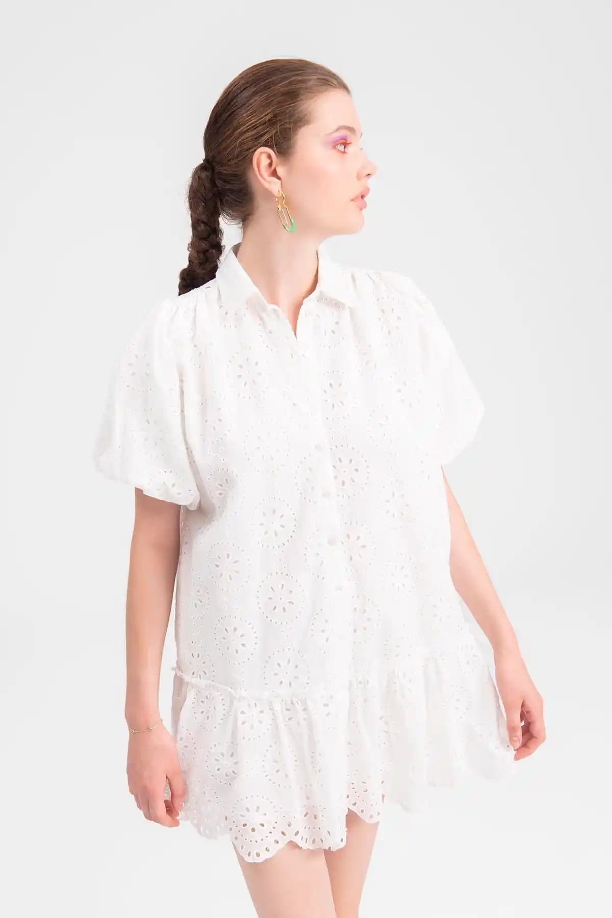 Bol Kollu Gömleklerin Moda Dünyasındaki Yeri ve Güncel Trendler Hakkında Bilgi