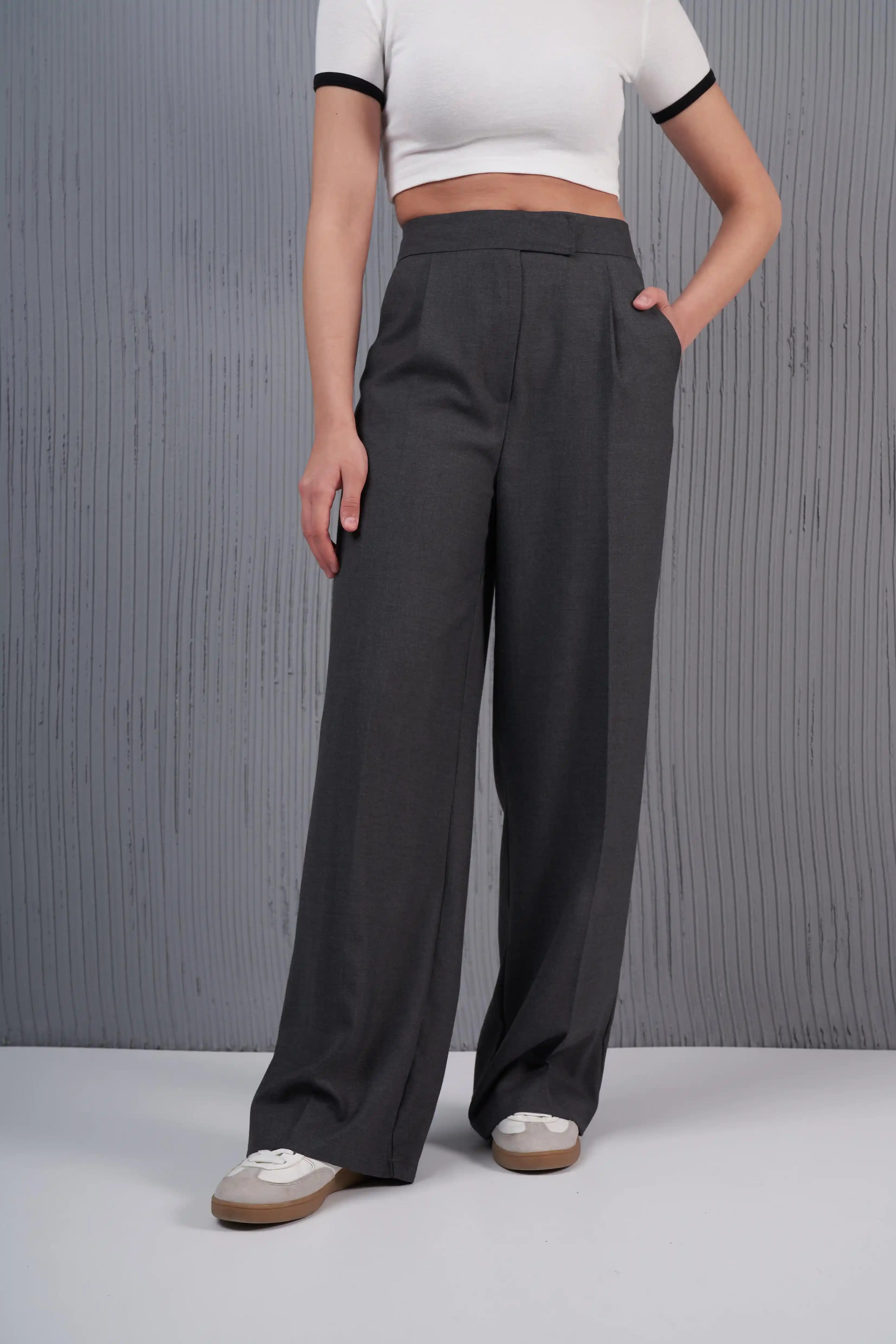 Bol Pantolon Moda Trendleri ve Stil İpuçlarıyla Rahatlık ve Şıklık Yakalayın