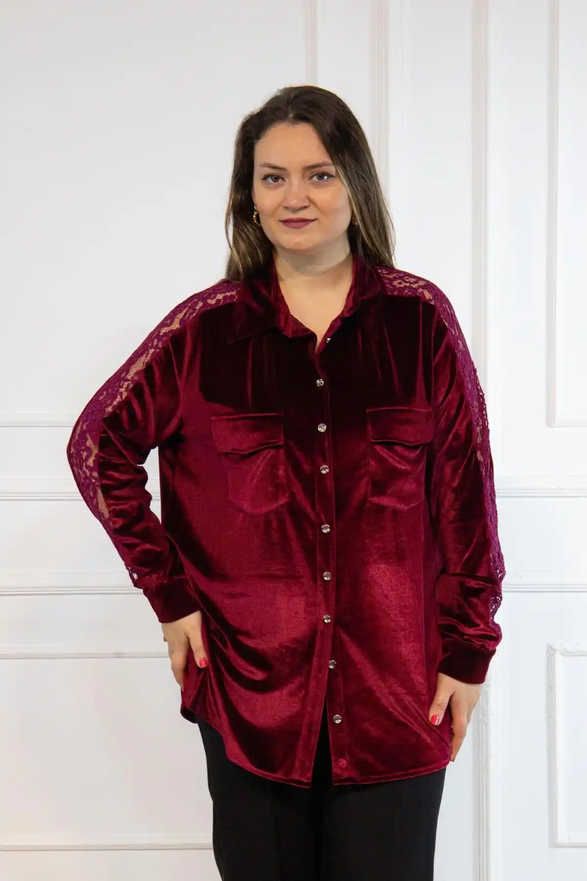 Bordo Kadife Gömlekler: Şıklık ve Zarafetin Modern Temsilcisi