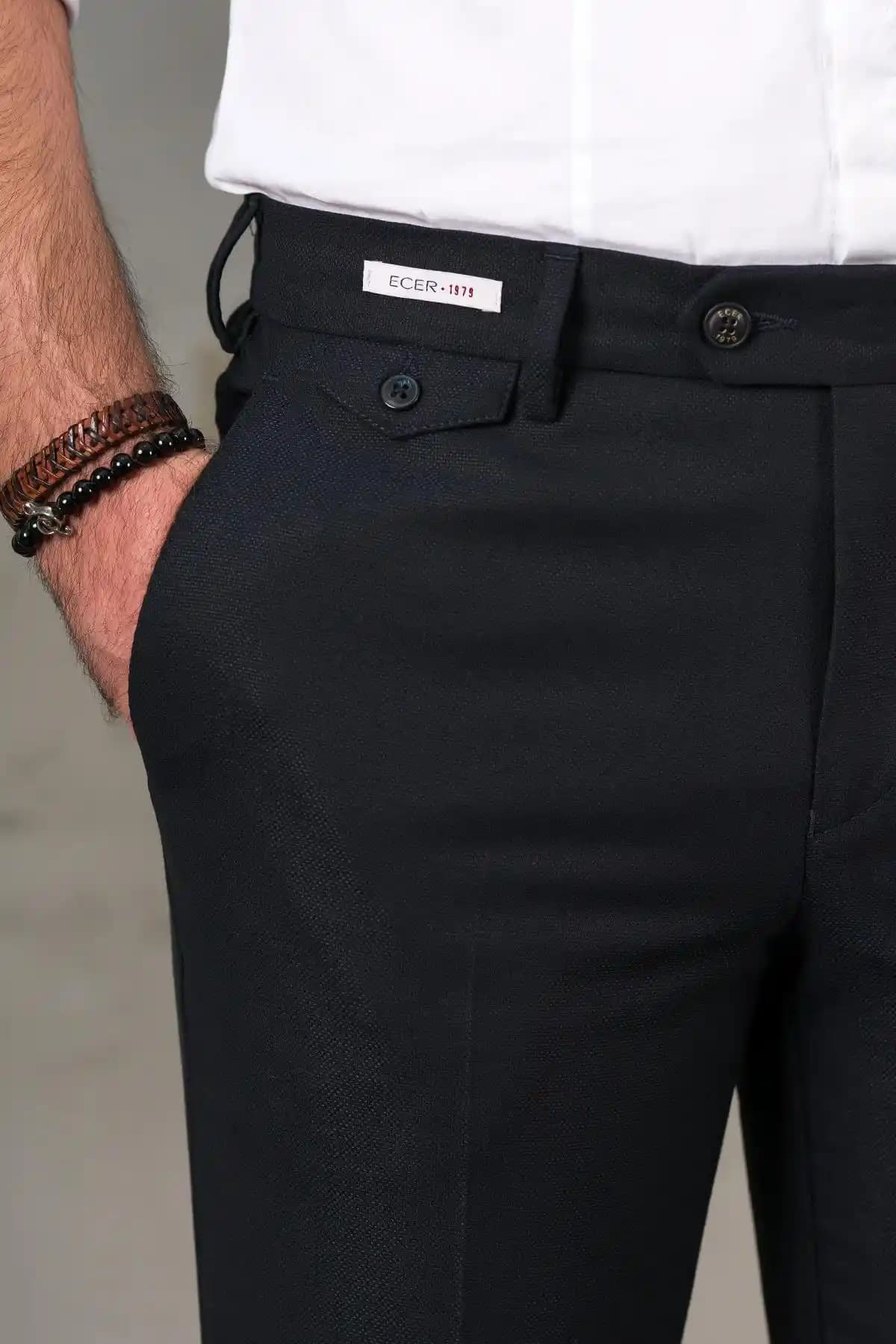 Boru Paça Kumaş Pantolon Erkekler İçin Modern ve Şık Giyim Seçenekleri