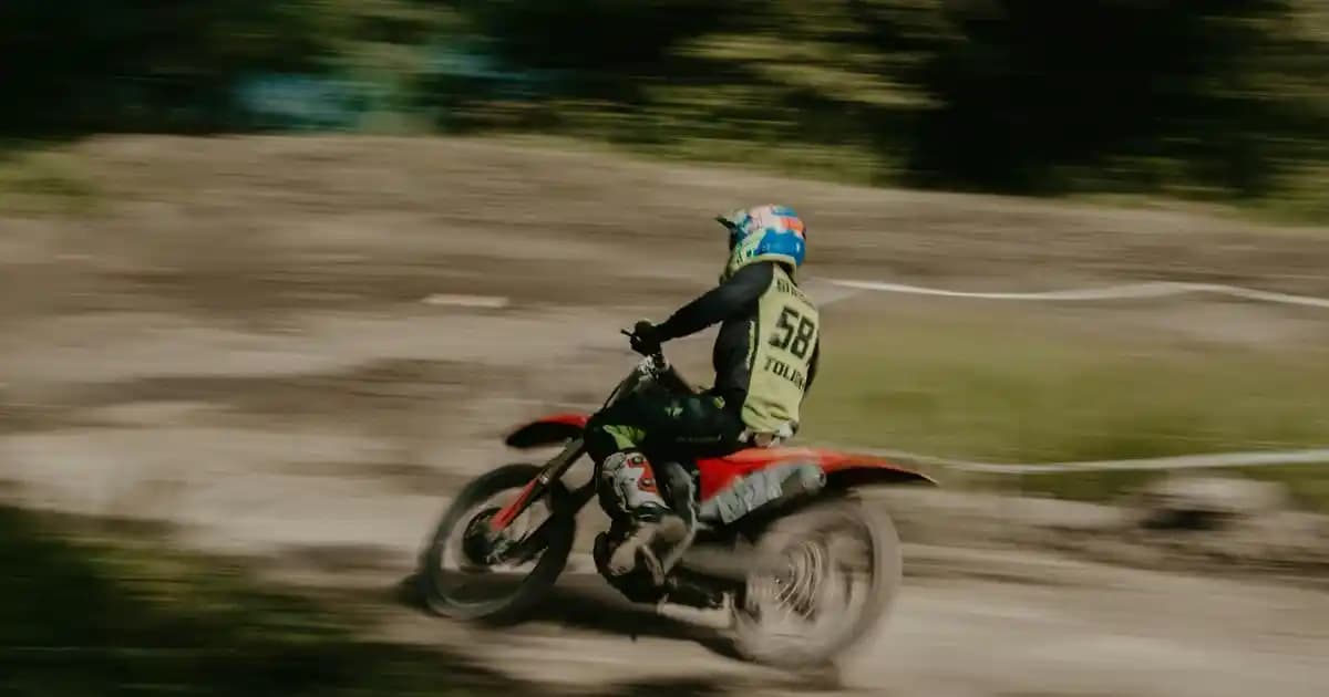 Büyük Beden Erkek Gömlek Trendleri ve Stil İpuçlarıyla Kendinizi İfade Edin