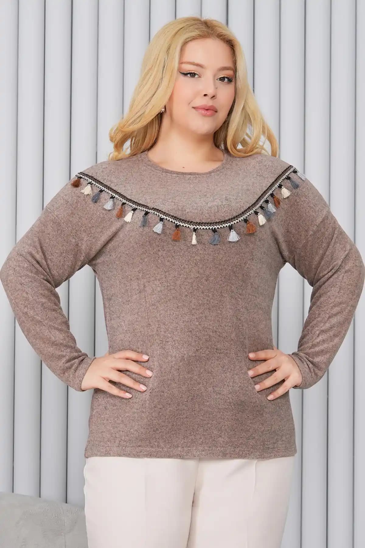 Büyük Beden Kazak Modelleri ve Stil Önerileri: Şıklık ve Konforun Buluşma Noktası