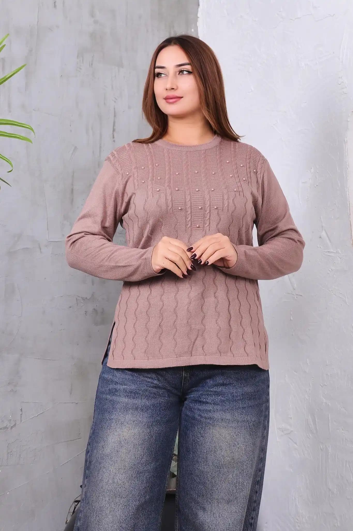 Büyük Beden Triko Kazaklar: Konfor ve Şıklığı Bir Arada Sunan Moda Parçası