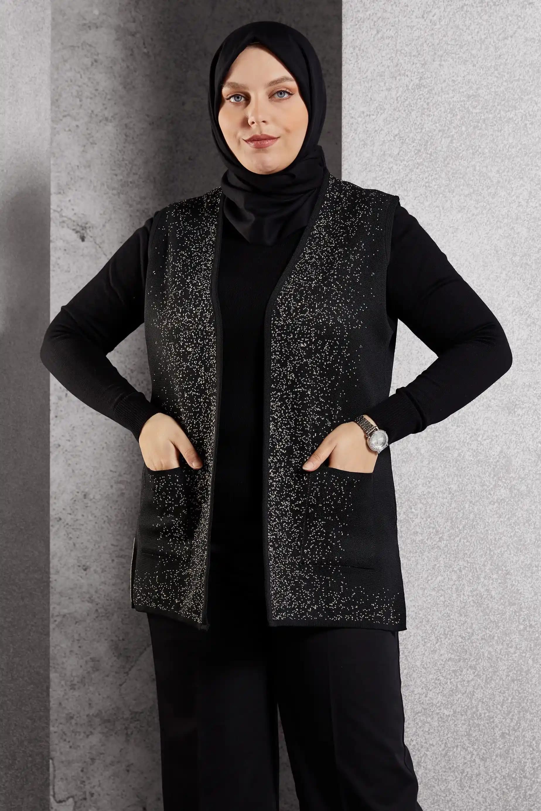 Büyük Beden Triko Yelekler: Moda Trendleri ve Stil Önerileri