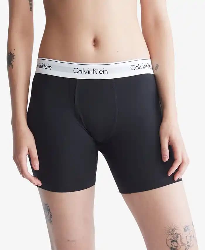 Calvin Klein Kadın Boxerları: Moda ve Konforun Birleştiği Güncel Trendler