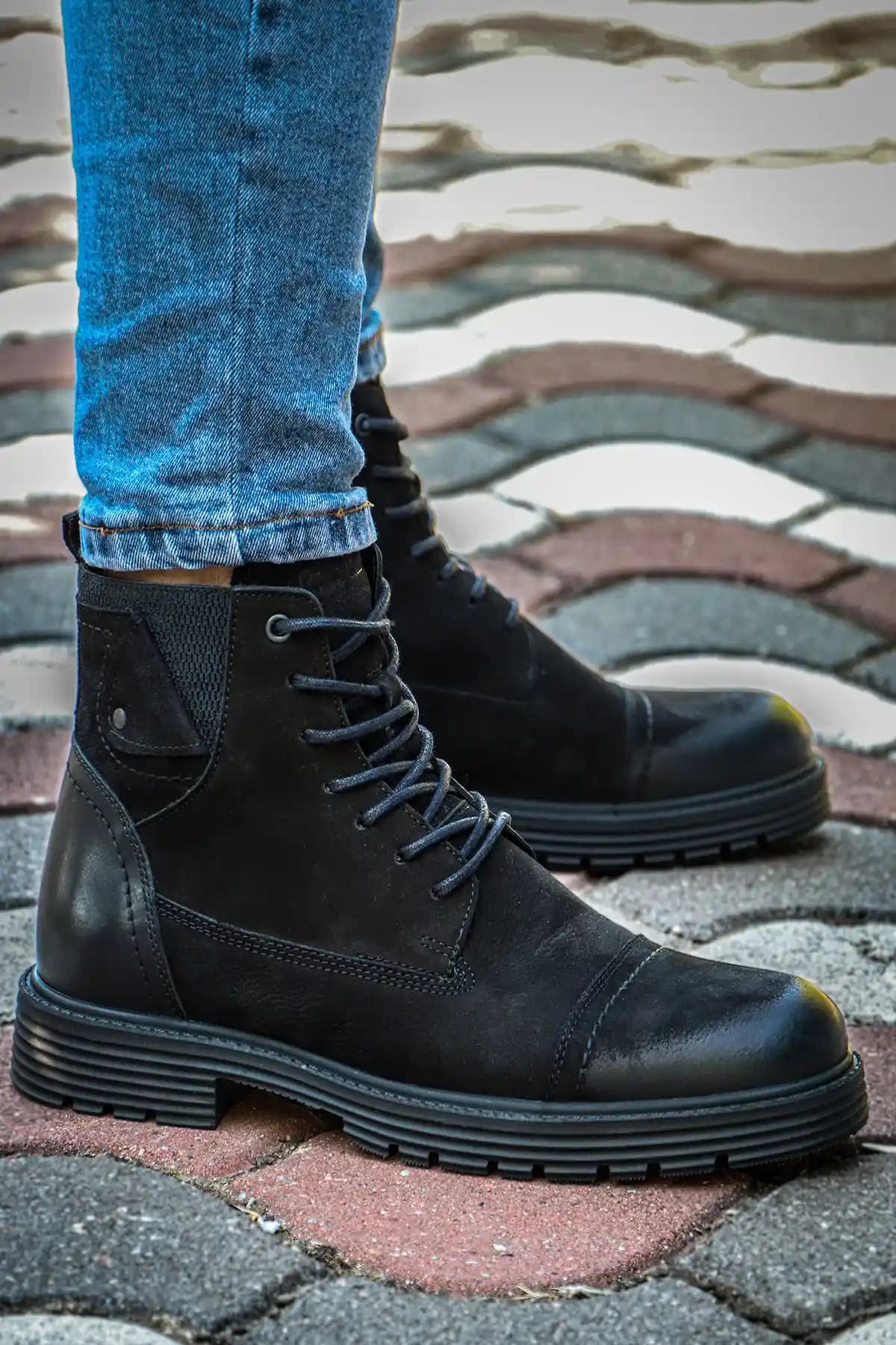 Casual Erkek Bot Modasında Güncel Trendler ve Stil İpuçları