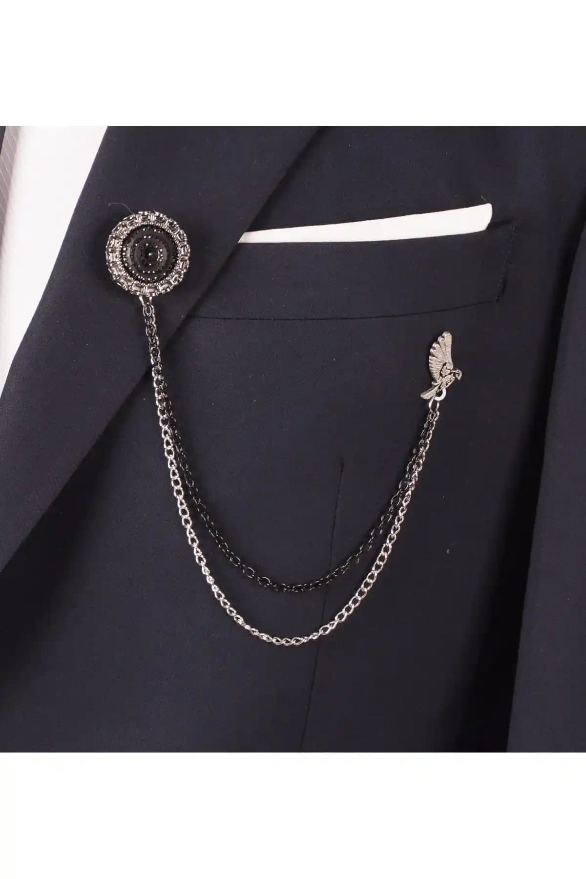 Ceket Aksesuarlarıyla Şıklığınızı Artırın: Trendler ve Stil İpuçları