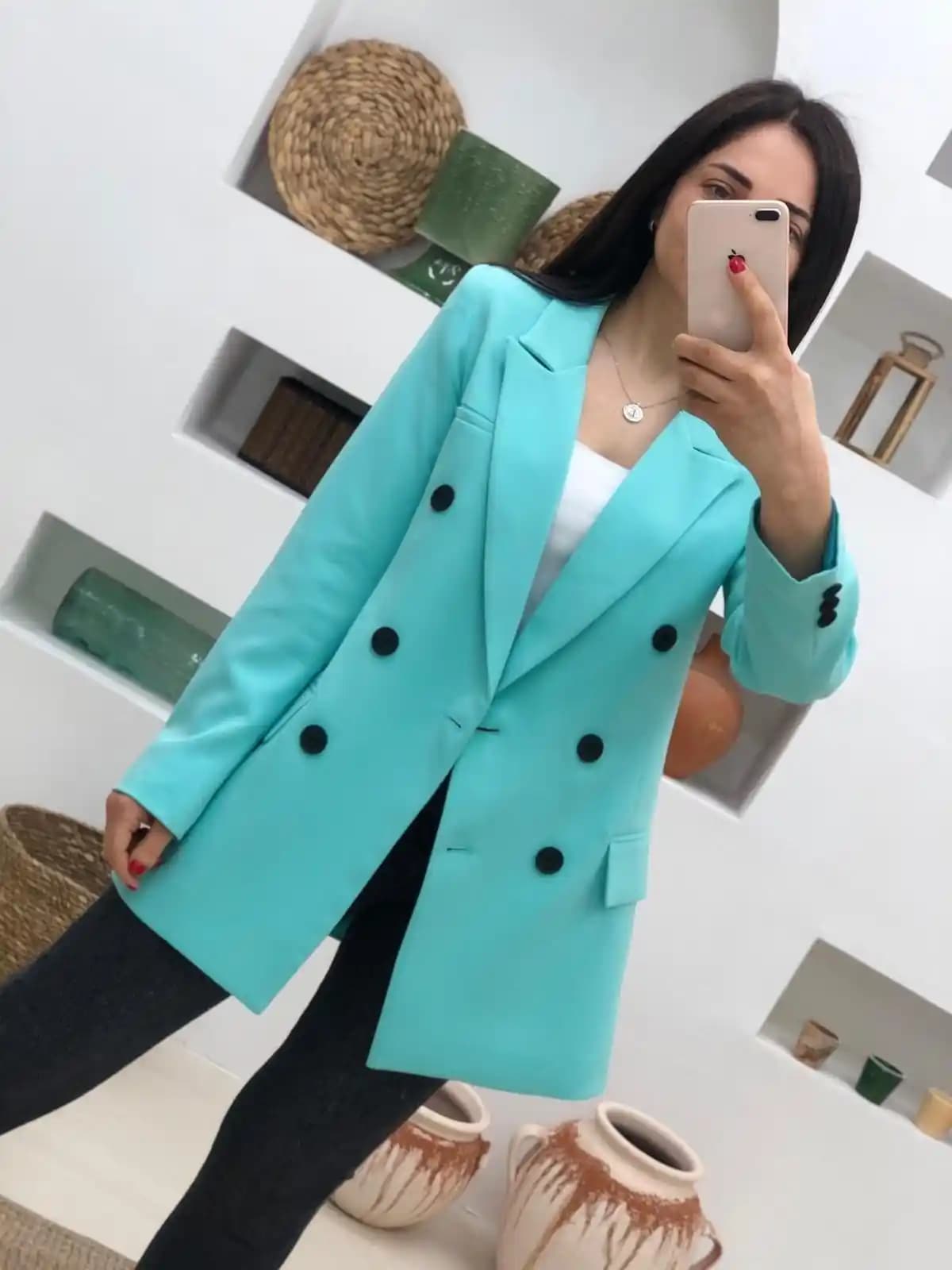 Ceketlerin Moda Dünyasındaki Yeri ve 2024 Güncel Trendler Hakkında Detaylı Bilgi