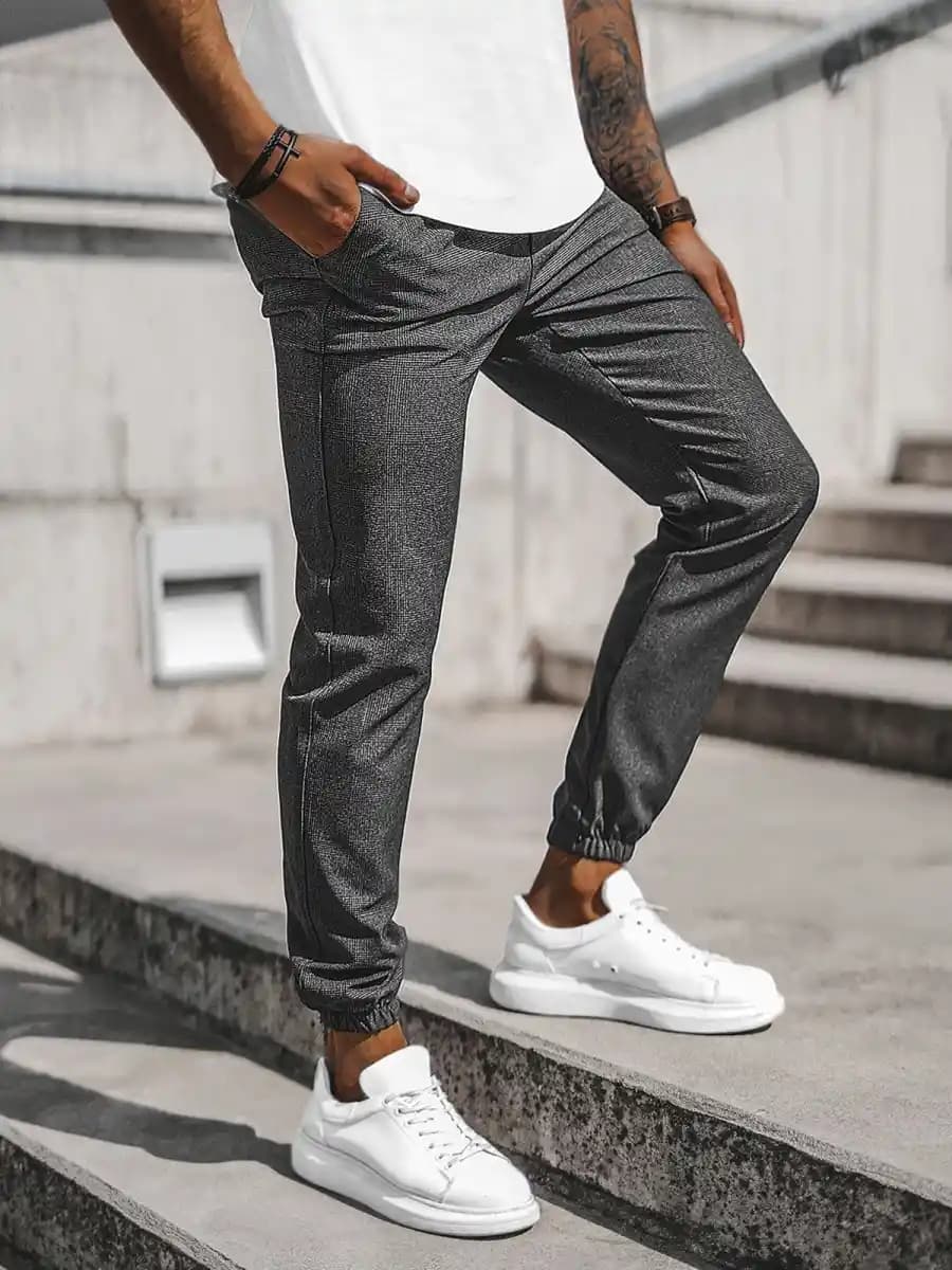 Chino Pantolonlar: Rahat ve Şık Tarzlar İçin Güncel Moda Rehberi