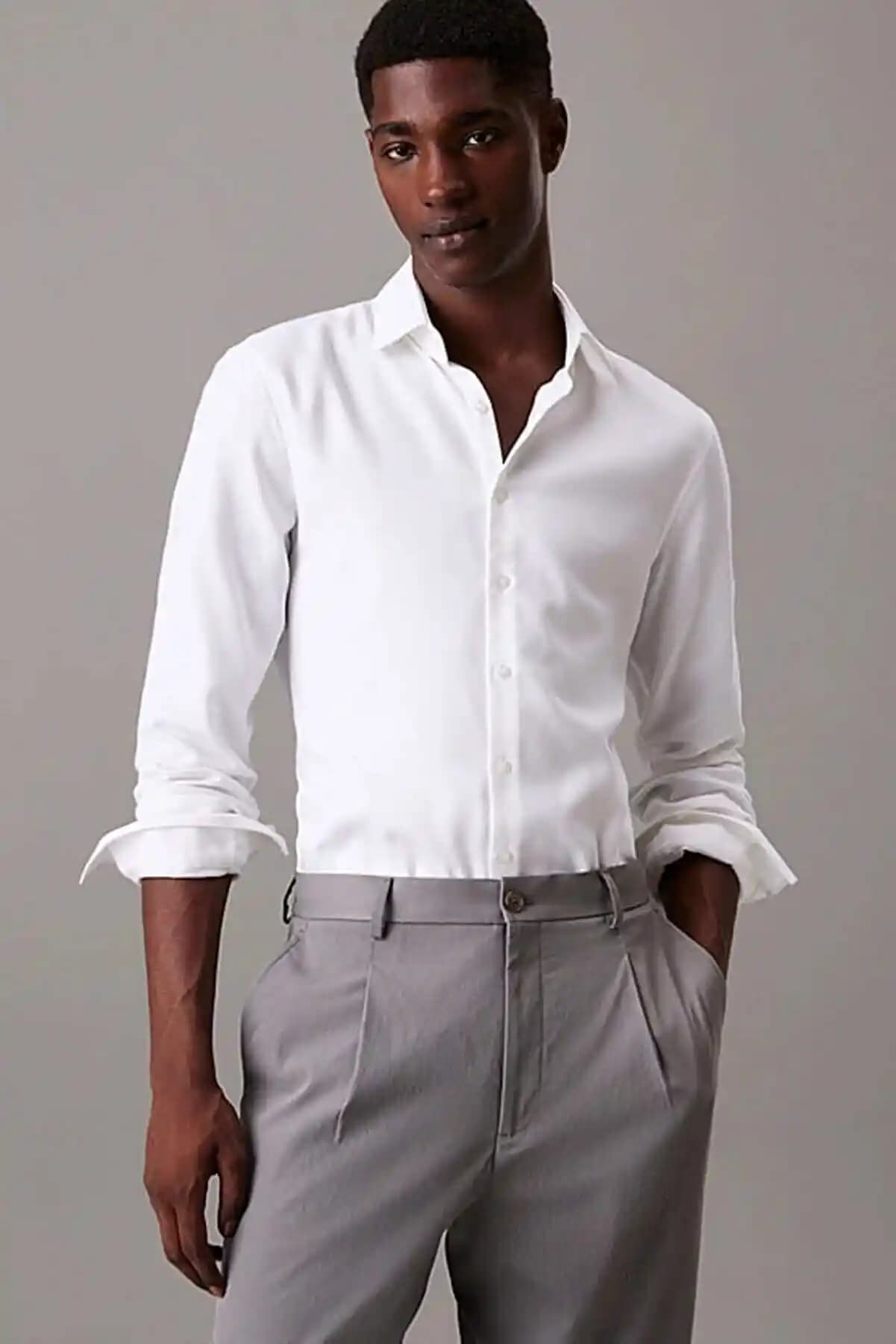 CK Gömlek Modada Zamansız Şıklık ve Kalitenin Simgesi Olmaya Devam Ediyor