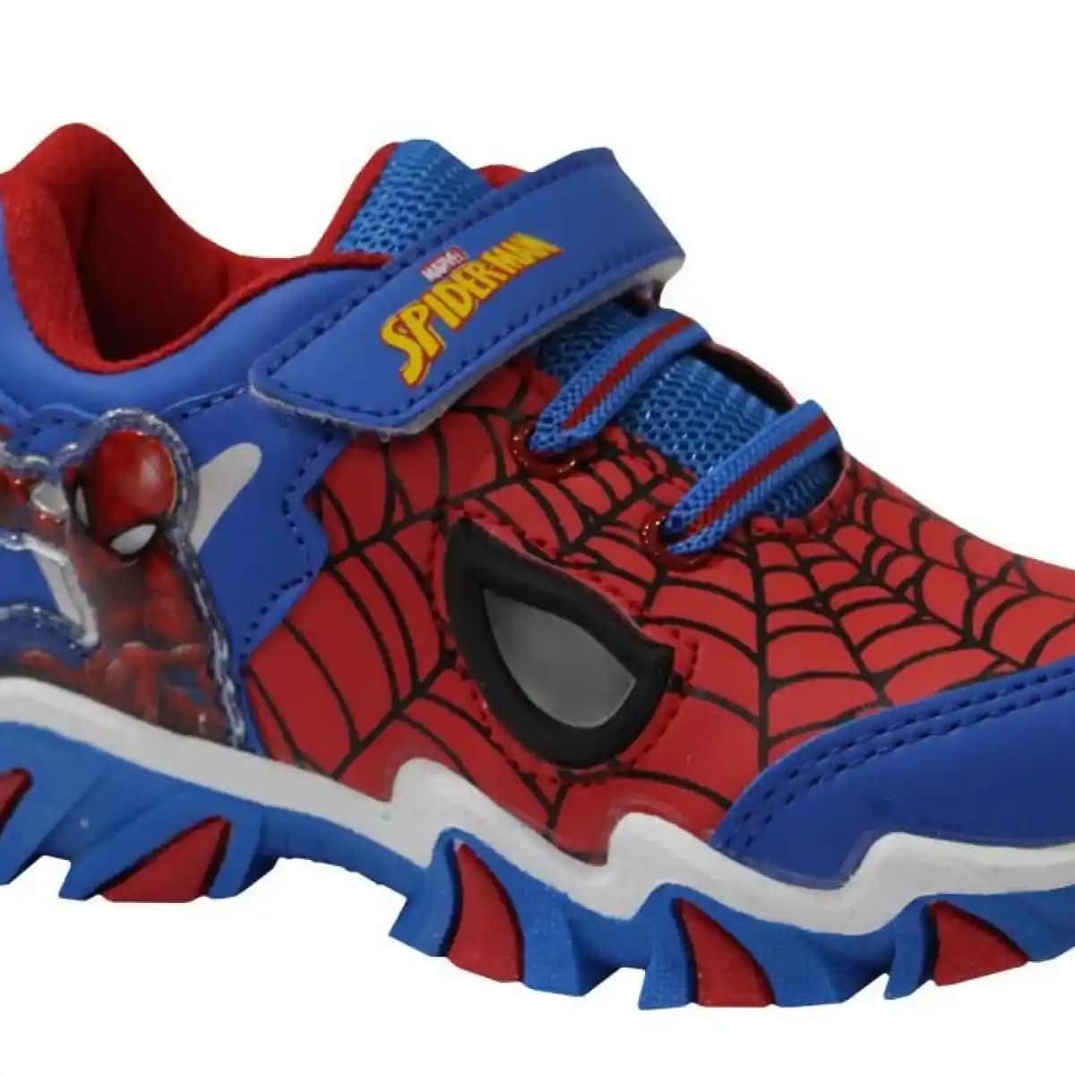 Çocuk Modasında Spiderman Temalı Ayakkabılar: Güncel Trendler ve Seçim İpuçları