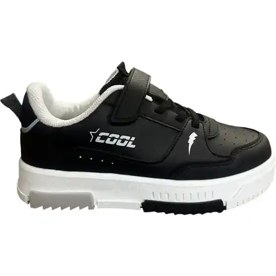 Çocuk Modasında Stil ve Konforun Buluştuğu Yeni Trendler ve Popüler Ayakkabılar