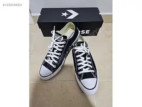 Converse 45 Numara Ayakkabılarla Moda ve Konforu Bir Arada Yakalayın