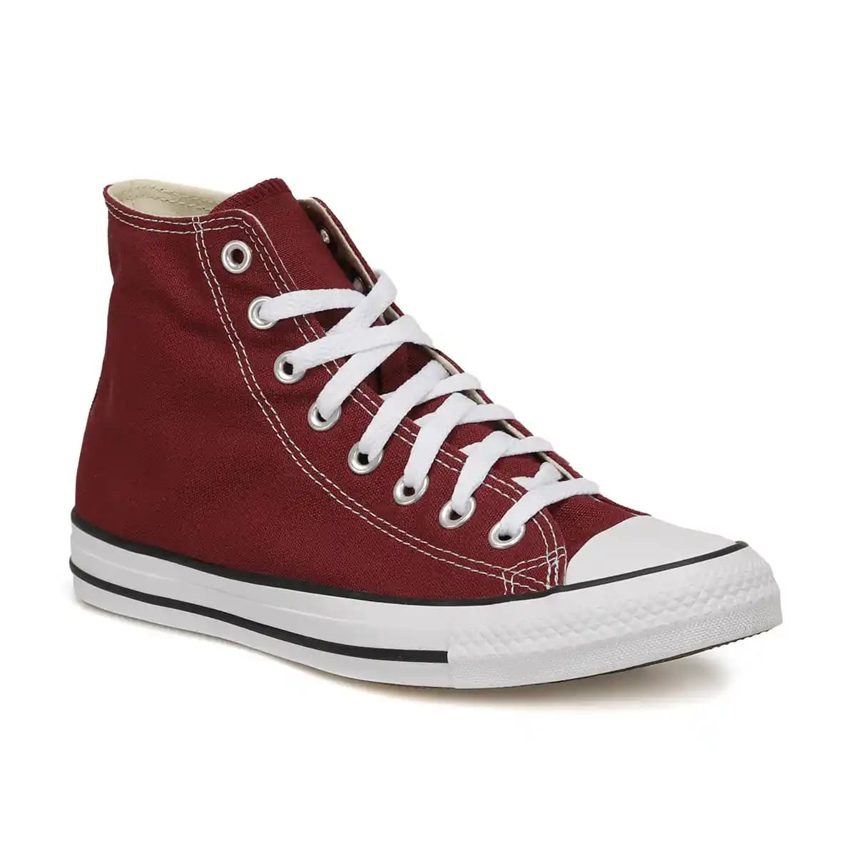 Converse All Star Bordo: Moda Dünyasında Şıklık ve Renkli İfadenin Temsilcisi