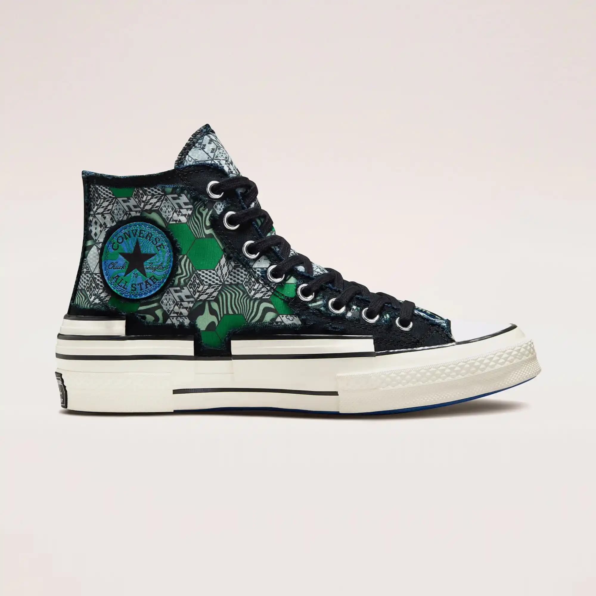 Converse Chuck 70 Trippy Topuk ile Cesur ve Renkli Moda İfadesi Nasıl Yaratılır