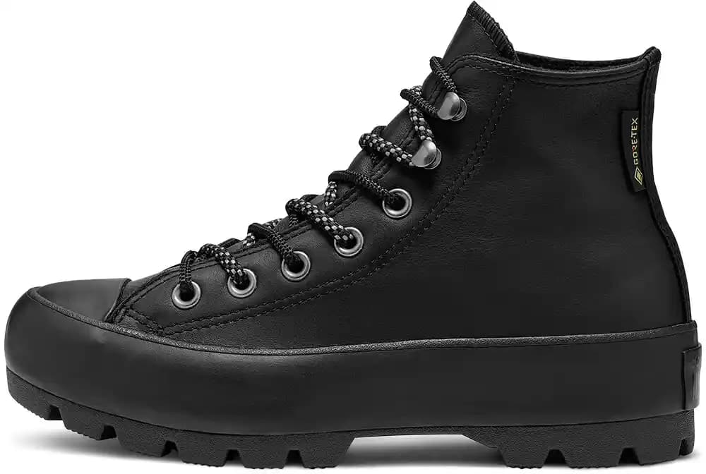 Converse Lugged Kış Ayakkabıları: Şıklık ve Fonksiyonelliğin Mükemmel Buluşması