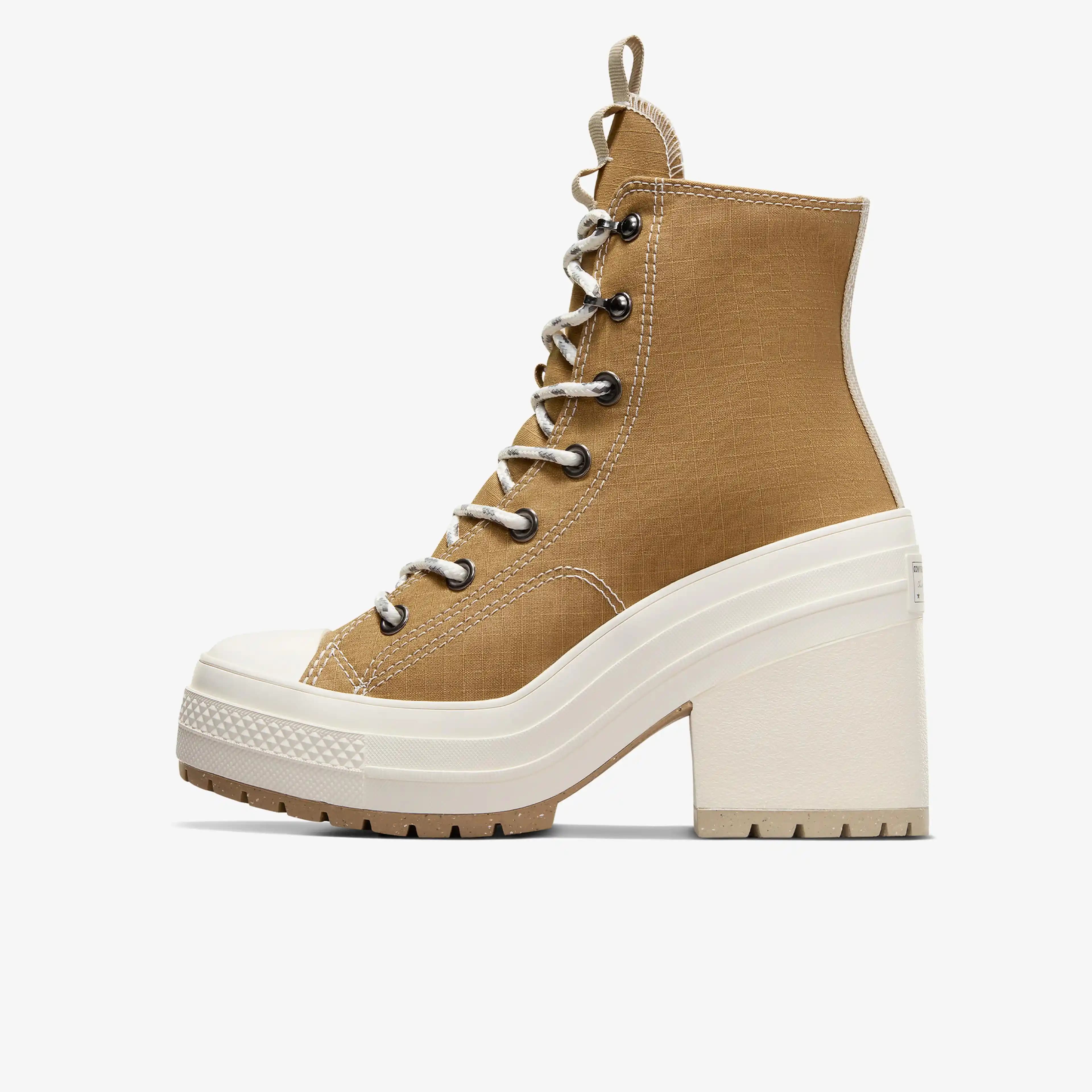 Converse Topuklu Kadın Ayakkabıları: Modern ve Şık Tasarımlarla Moda Dünyasında Yeni Trend