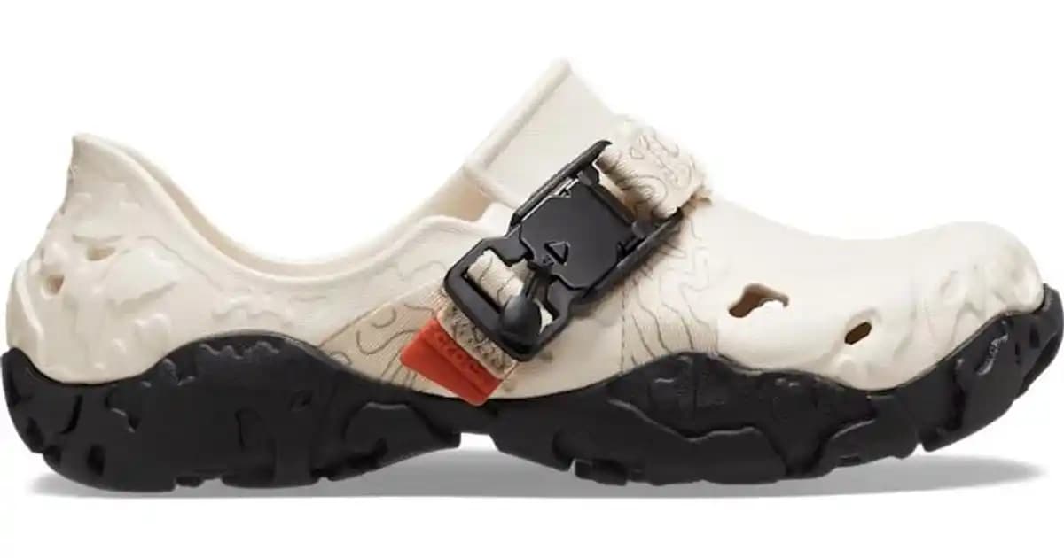 Crocs All Terrain Atlas: Moda ve Fonksiyonun Bir Arada Sunulduğu Dayanıklı Ayakkabı Modeli