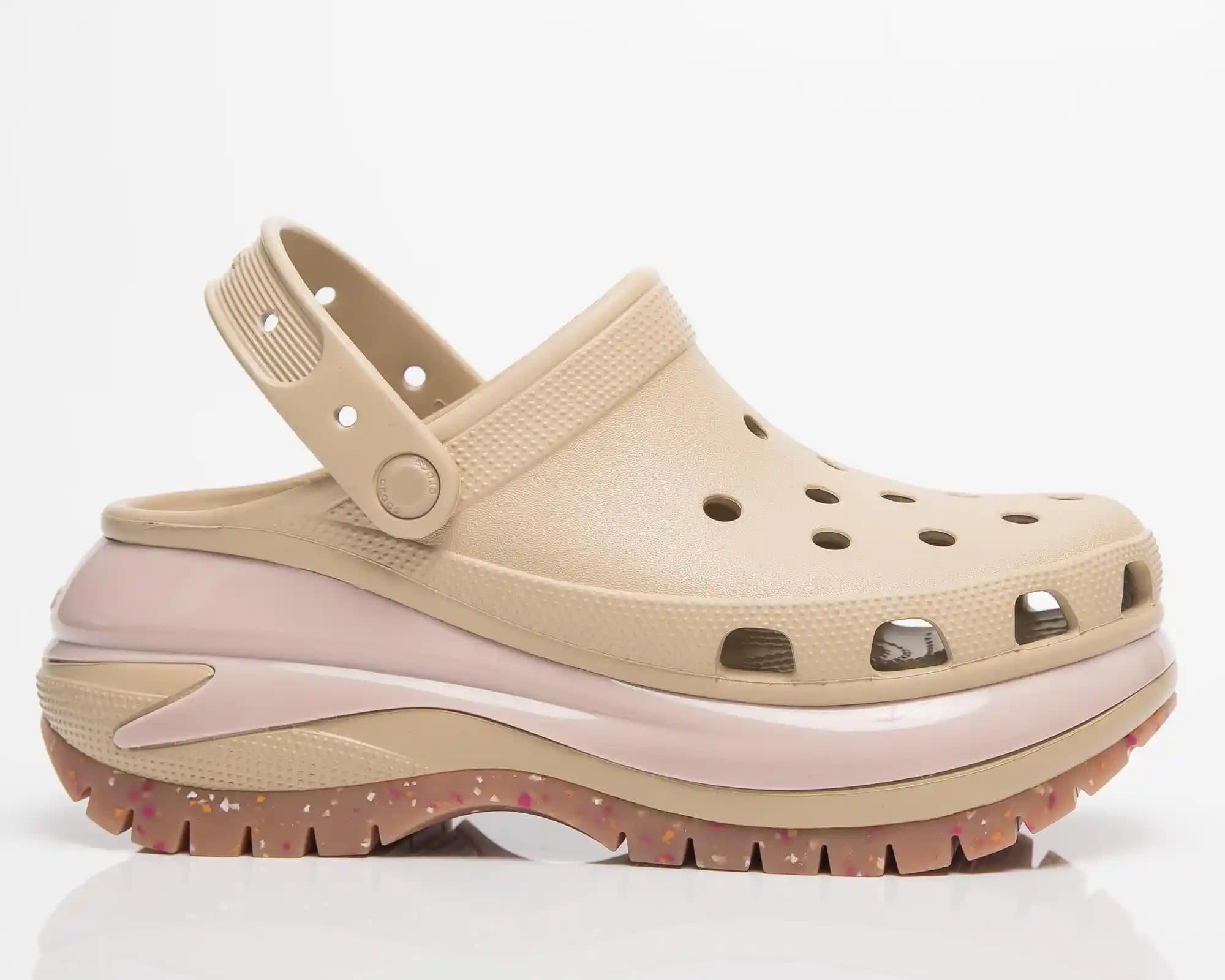 Crocs Classic Mega Crush Clog Modası ve Konforu Bir Arada Sunan Ayakkabılar