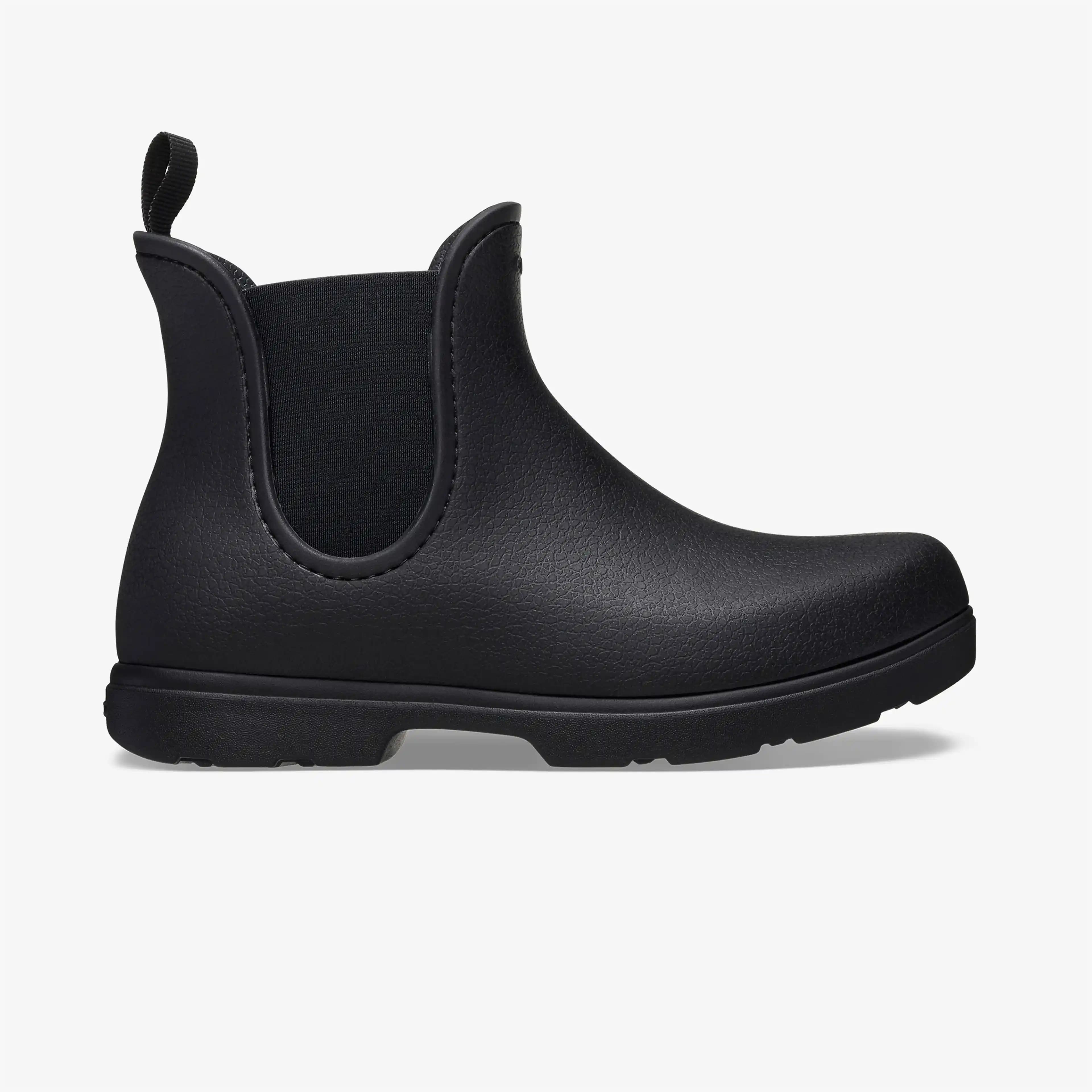 Crocs Kadın Botlar: Rahatlık ve Şıklığın Modern Buluşması