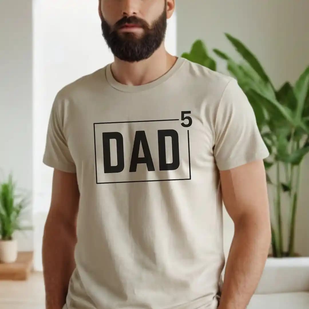 Dad Tişörtlerin Moda Dünyasındaki Yükselişi ve Güncel Trendler Hakkında Detaylı Bilgi