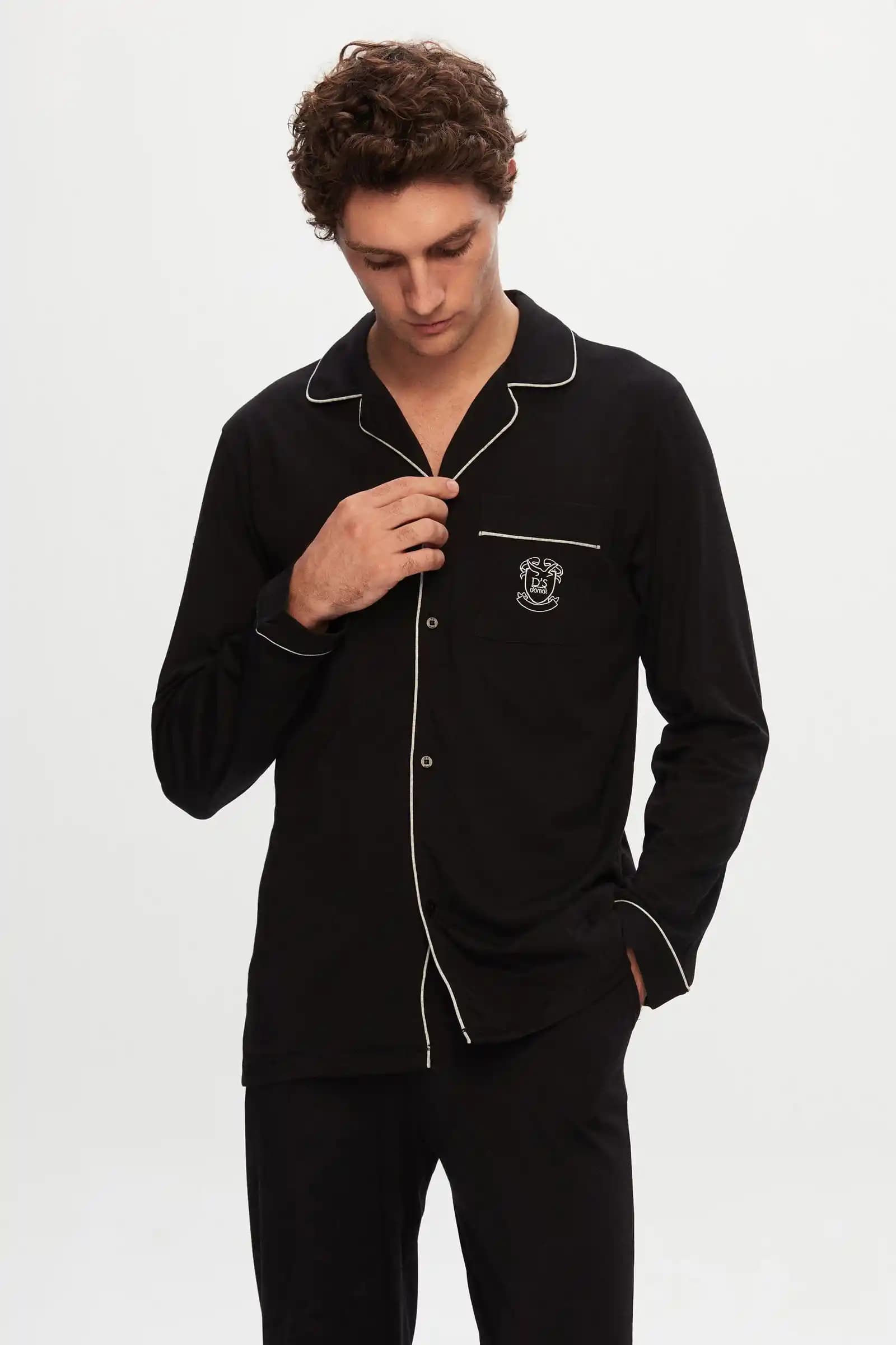 Damat Pijama Setleri: Şıklık ve Konforu Bir Arada Sunan Moda Trendleri