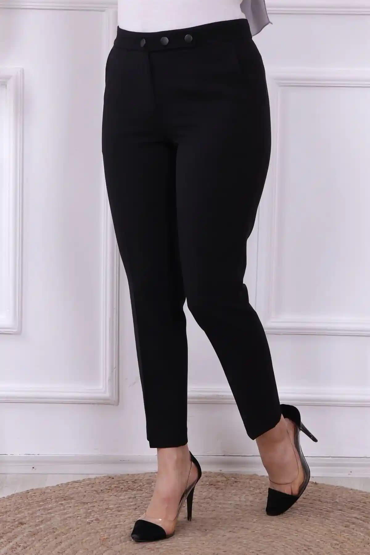 Dar Kumaş Pantolon: Modern Şıklık ve Rahatlık Sunan En Trend Parça