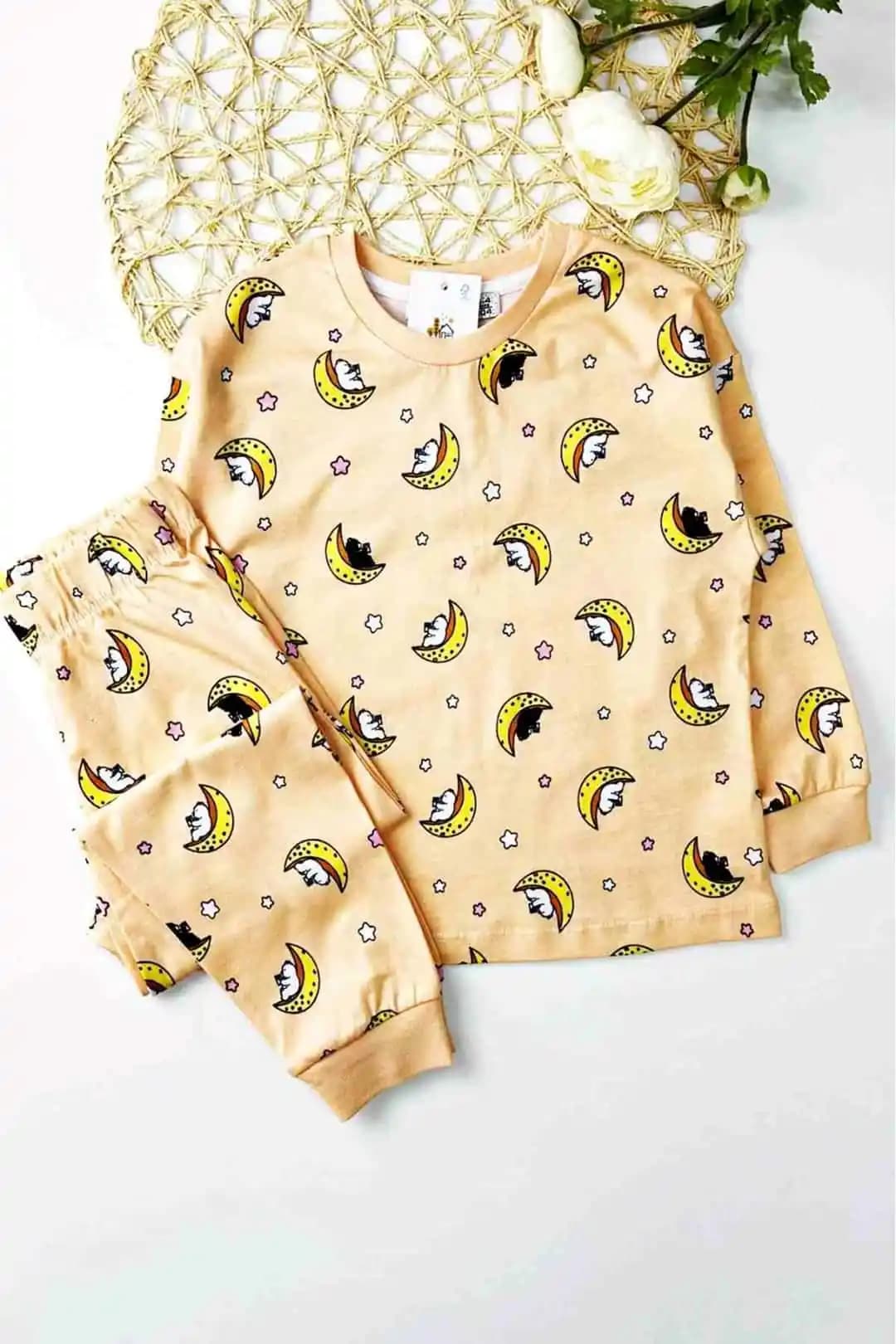 Dede Pijama Takımı Modası: Rahatlık ve Şıklığın Modern Buluşması