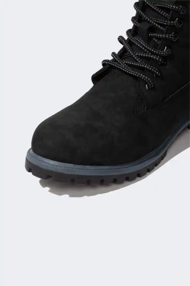 DeFacto Erkek Bot Koleksiyonu: Moda ve Fonksiyonelliği Bir Arada Sunan Tasarımlar