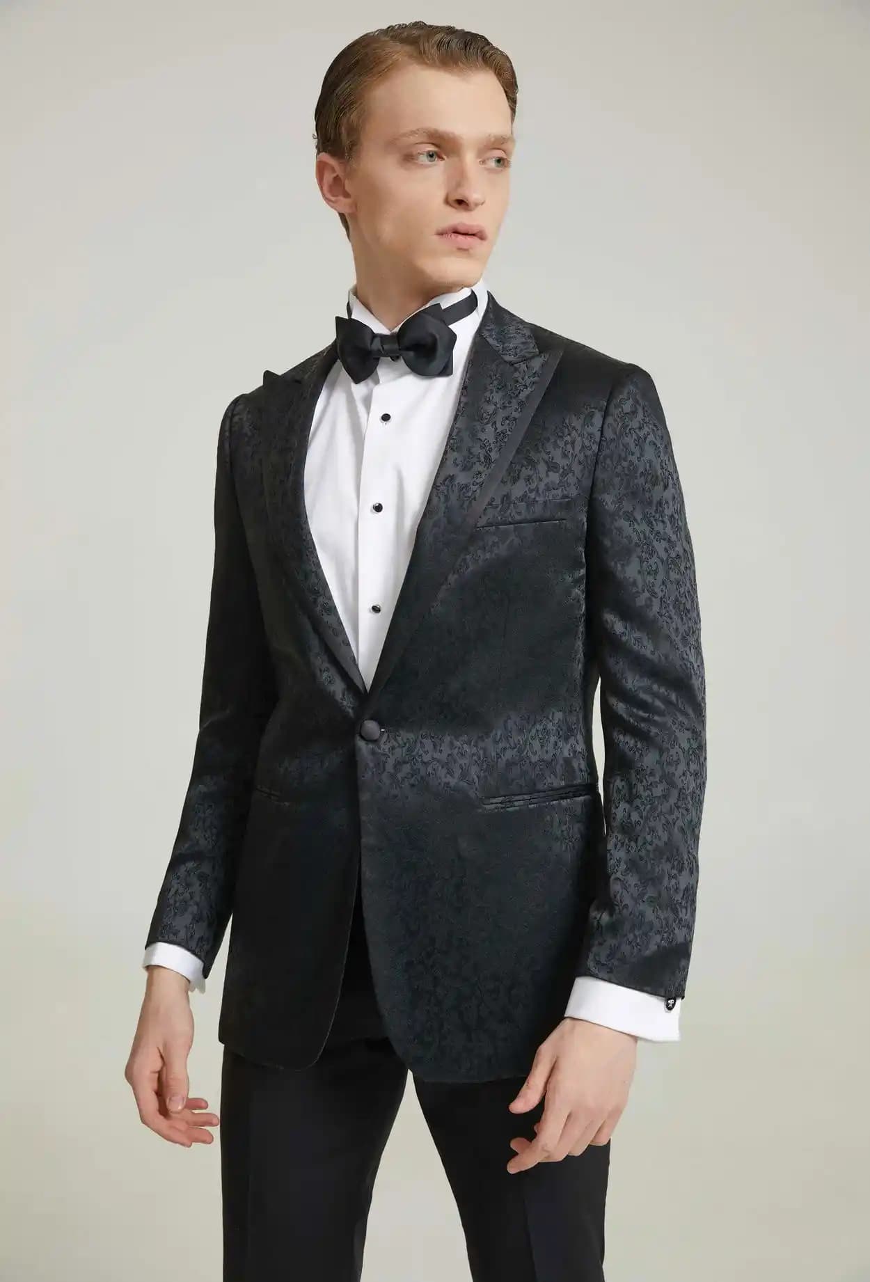 Desenli Damatlıklar: Moda ve Şıklığın Güncel ve Özgün Tasarımları