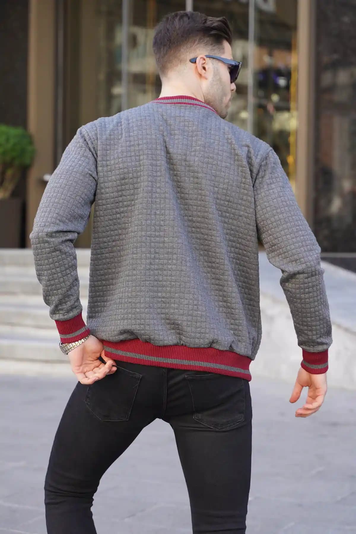 Desenli Erkek Ceketler: Moda ve Stil İpuçlarıyla Şıklığın Anahtarları