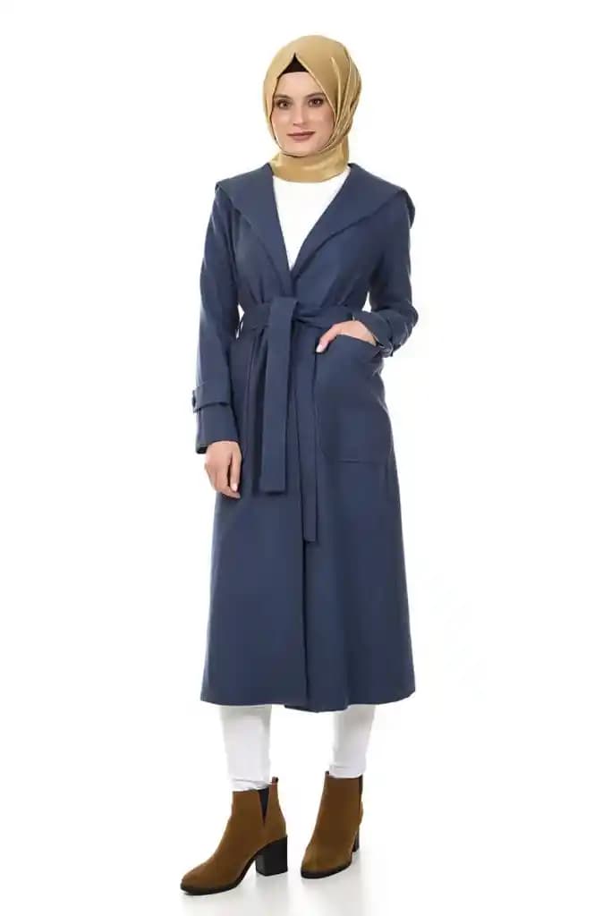 Dijital Dünyada Moda ve Online Giyim Siteleriyle Trendleri Takip Etme