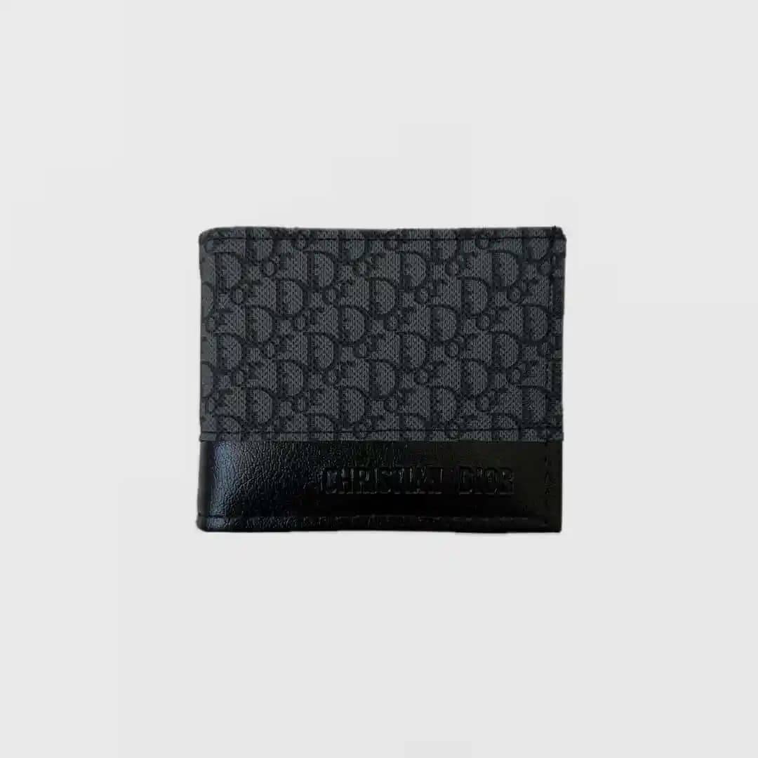 Dior Erkek Cüzdanları: Lüks ve Şıklığın Modern Temsilcisi