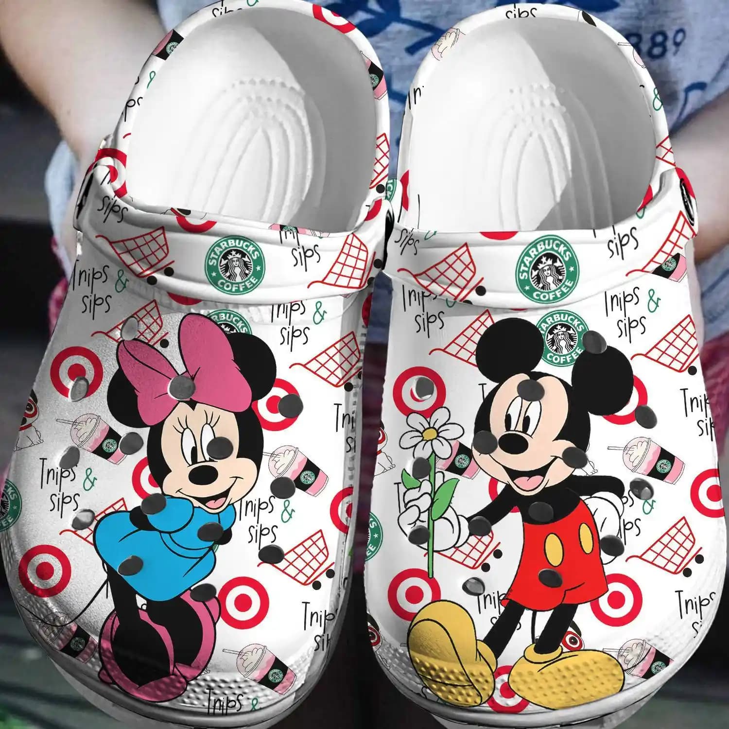 Disney Crocs: Eğlence ve Konforu Birleştiren Moda İkonu Çocuk ve Gençler İçin