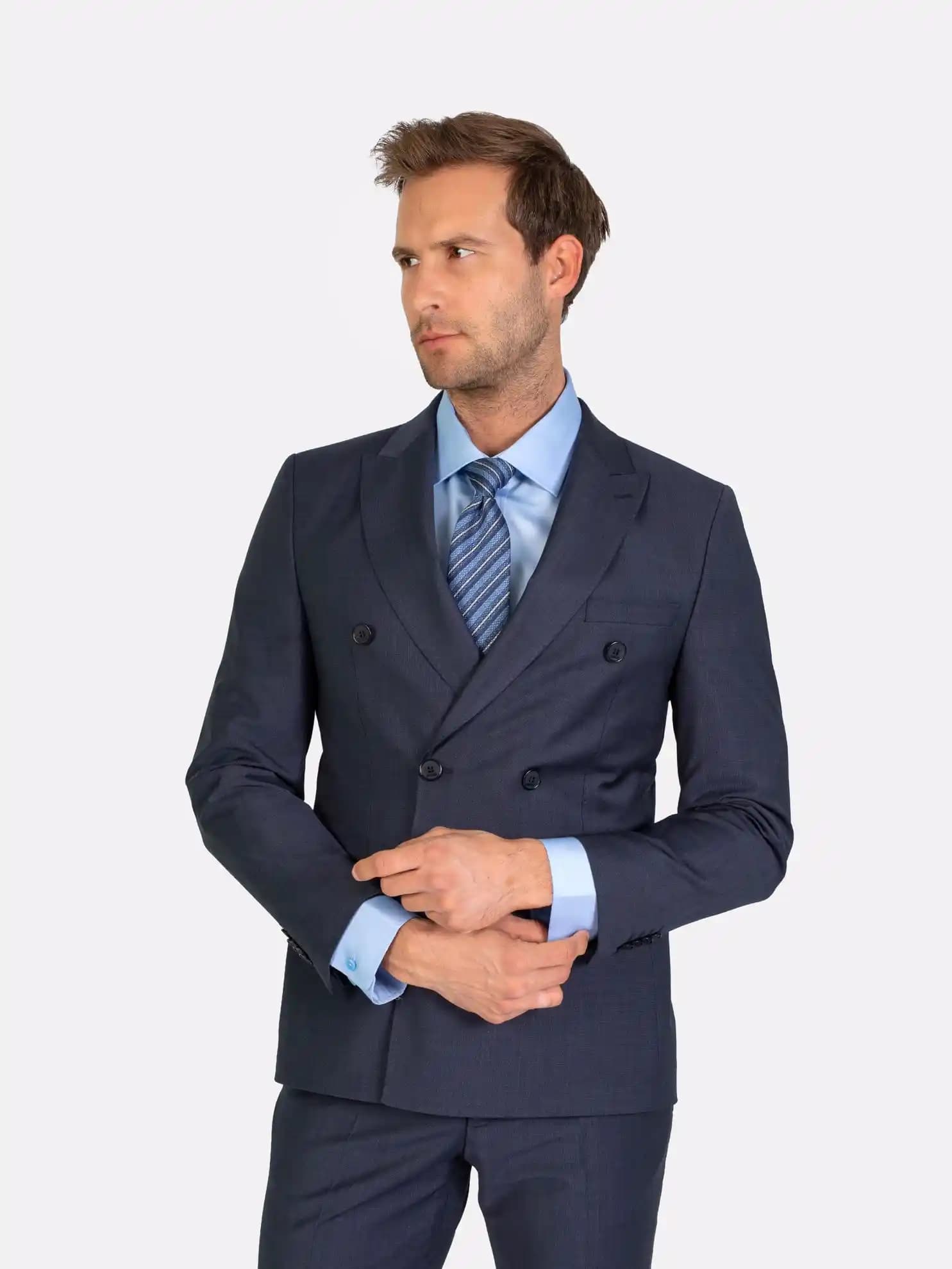 Drop Takım Elbise Nedir ve Modern Moda Trendlerinde Nasıl Kullanılır