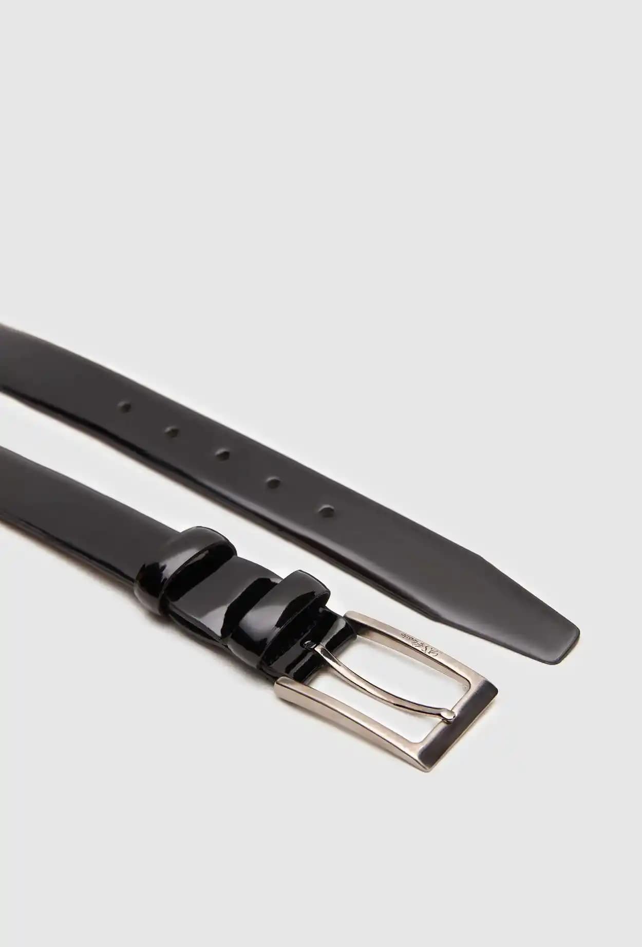 DS Damat Erkek Kemerleri: Şıklık ve Fonksiyonelliği Bir Arada Sunan Seçenekler