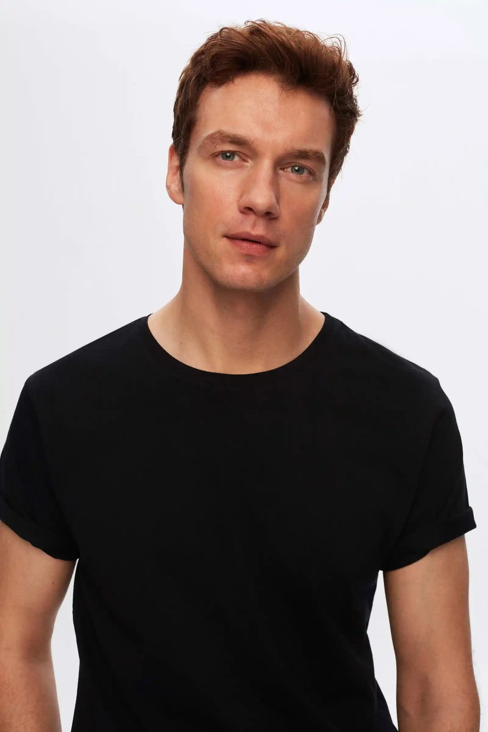 DS Tişörtler Moda Trendleri ve Kişisel İfade İçin Güncel Seçenekler