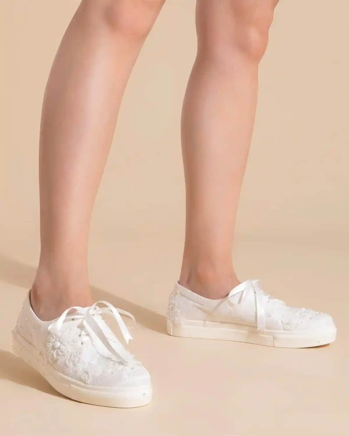 Düz Gelin Ayakkabısı Seçimi ve Trendleri: Rahat ve Şık Bir Gün İçin Rehber