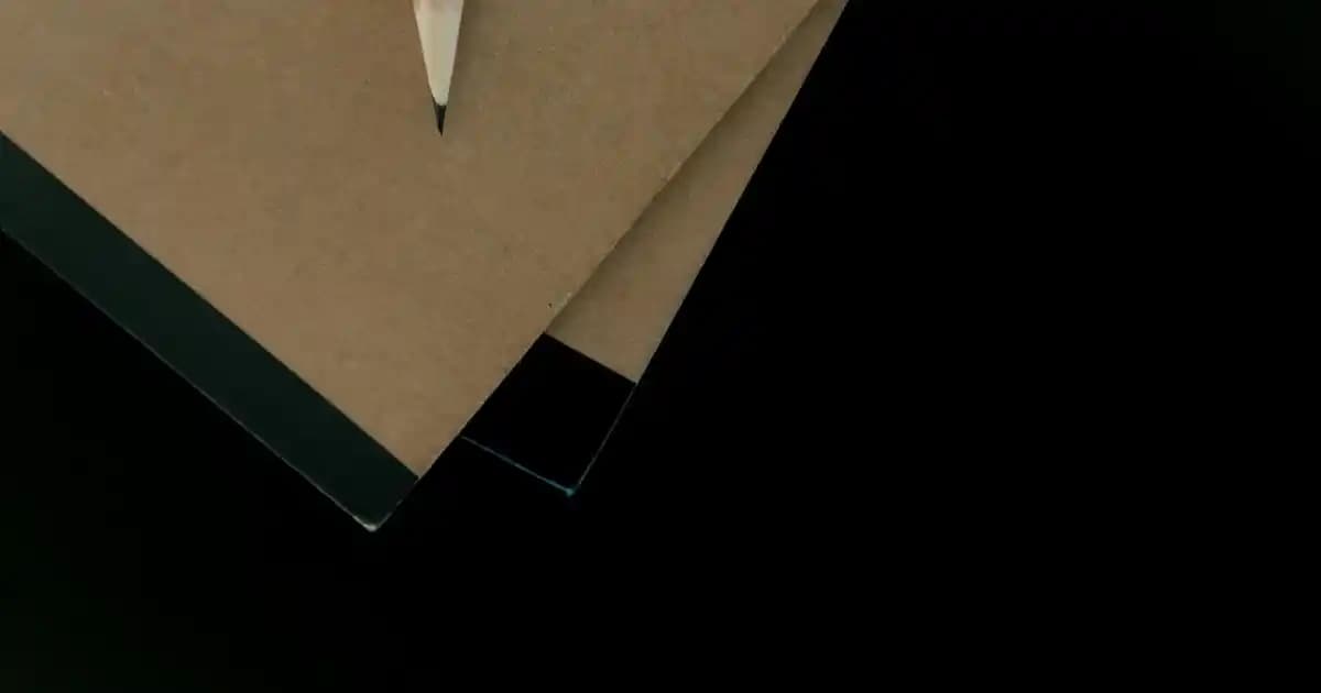 Düz Siyah Takım Elbise: Zamansız Şıklık ve Çok Yönlü Kullanım İpuçları