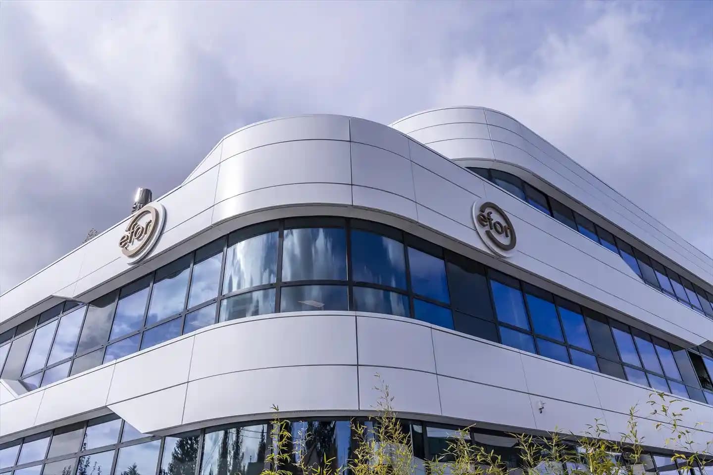 Efor ve Moda: Enerjik Bir Tarz Yaratmanın Temel Yolları ve Stil İpuçları