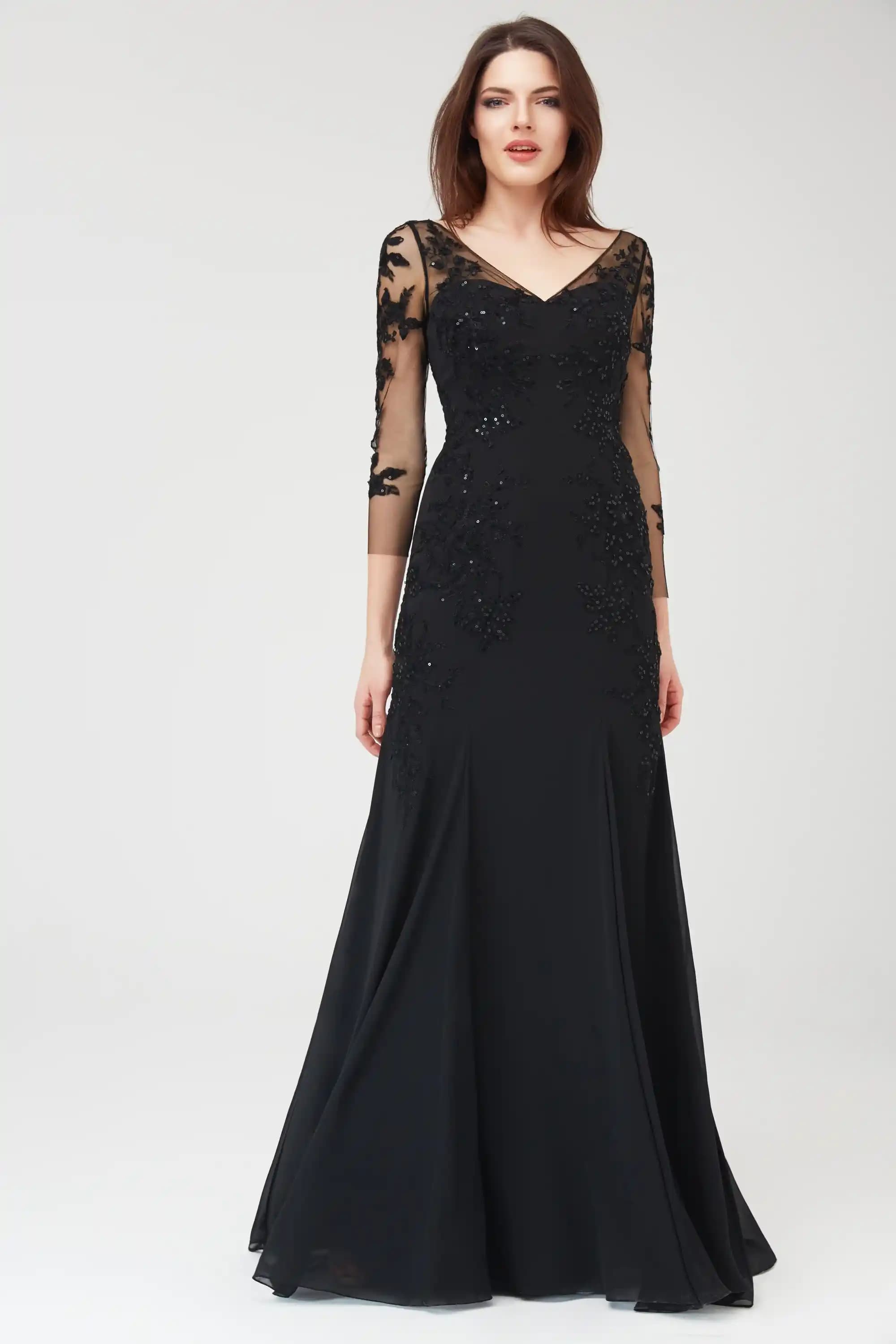 Elbise Modelleri ve Moda Trendleri 2024: Vücut Tipine Uygun Seçenekler ve Stil İpuçları