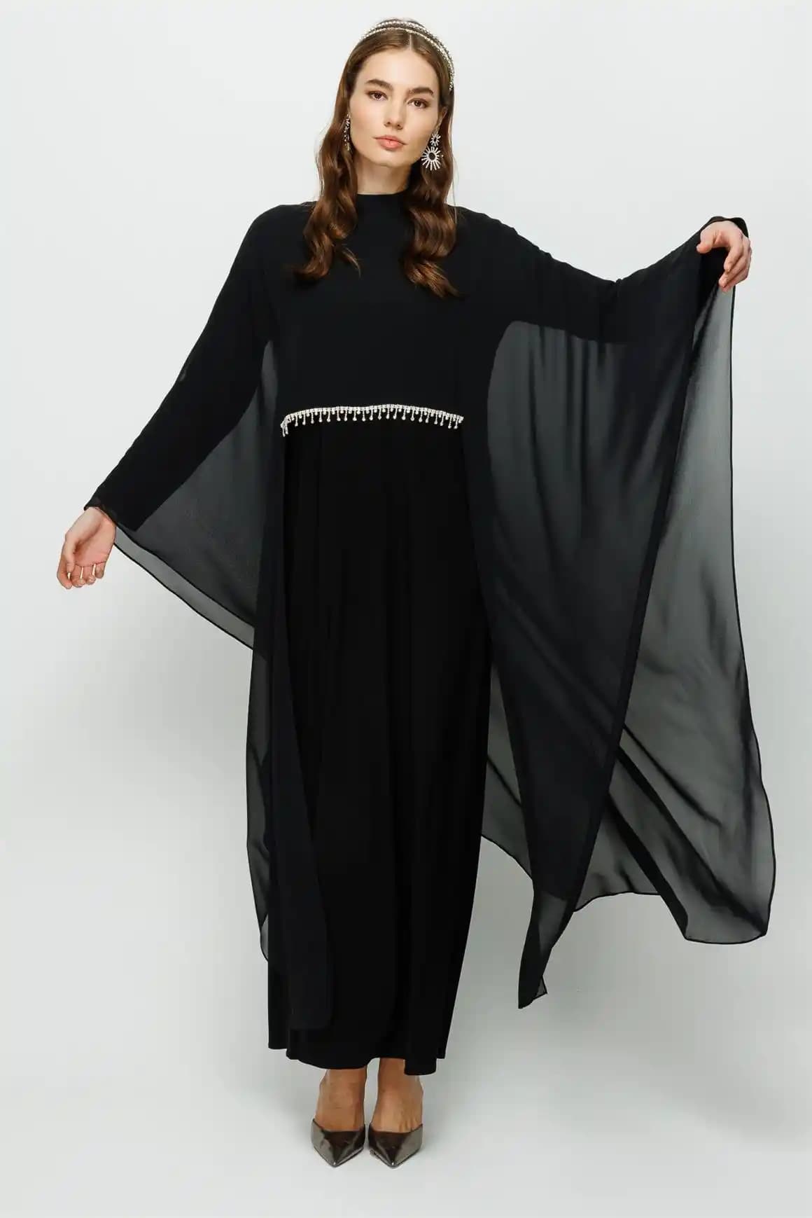 Elbiseli Takımların Moda Dünyasındaki Yeri ve Güncel Trendler