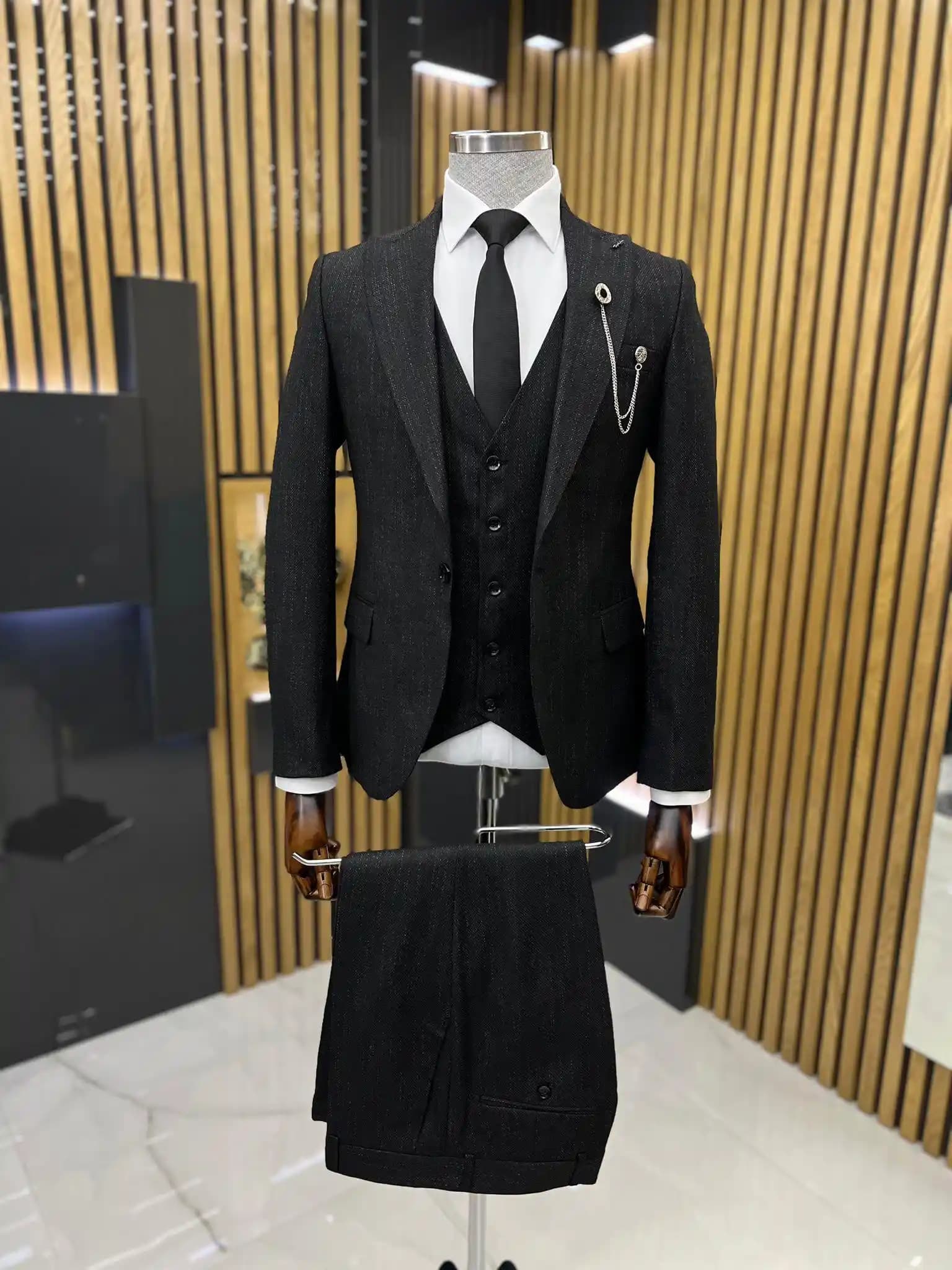 En Uygun Takım Elbise Seçimi için Kapsamlı Rehber ve Moda İpuçları