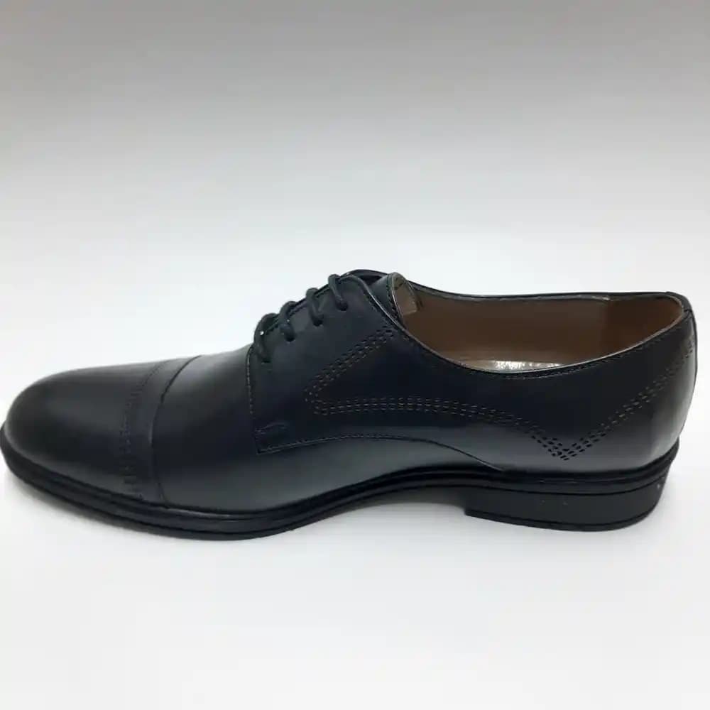 Erkek Ayakkabılarında Şıklık ve Fonksiyonellik: Pabuç Modelleri ve Trendler