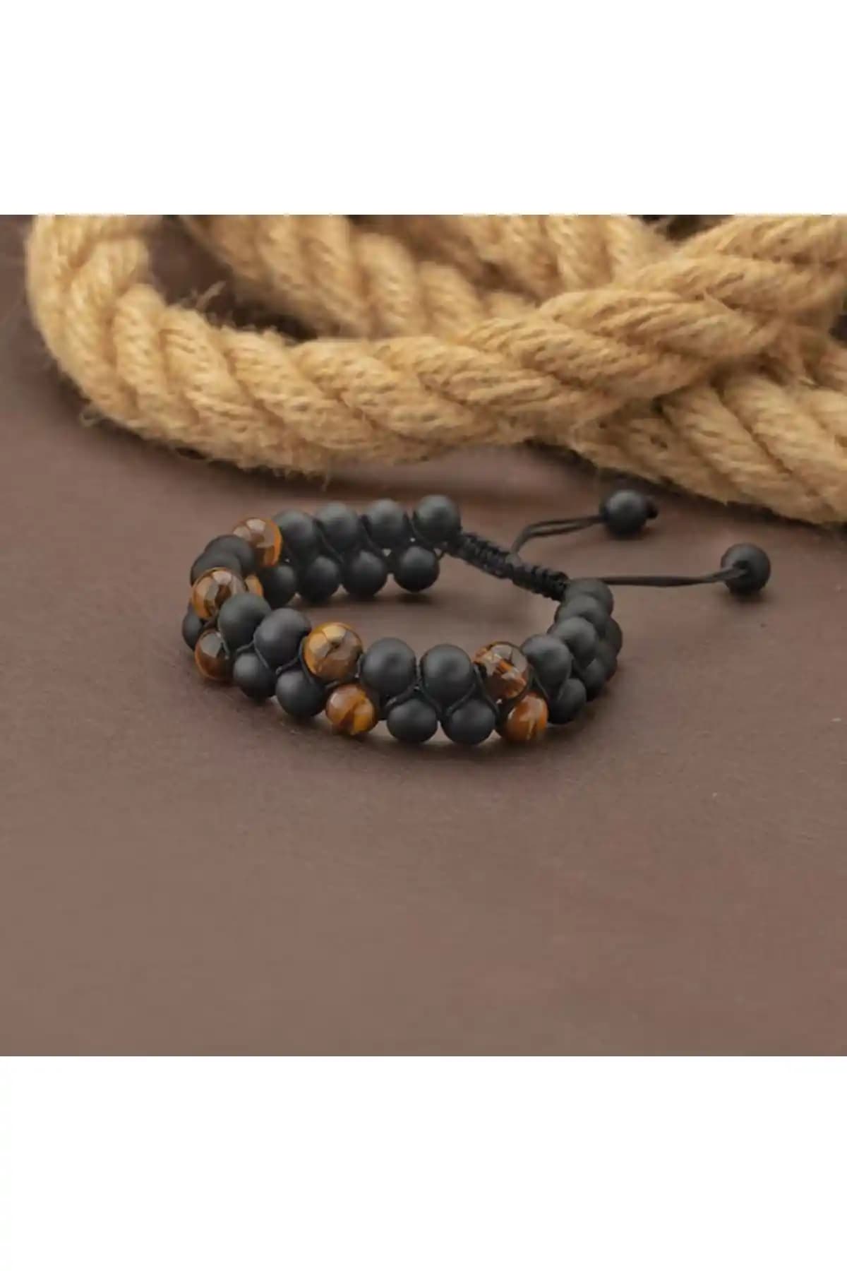 Erkek Bileklikleri Modasında Güncel Trendler ve Stil İpuçları